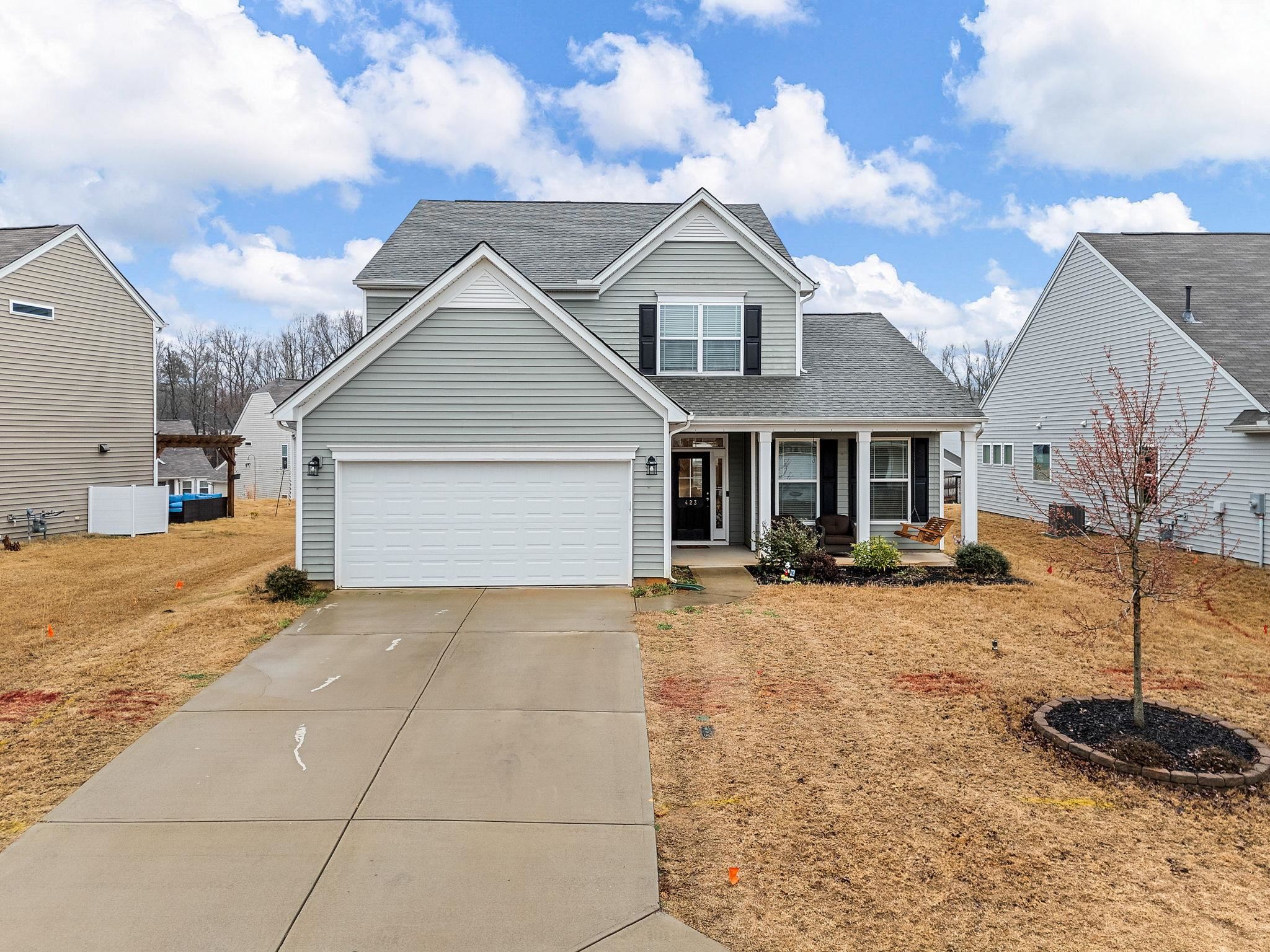 423 Wolfbend Road