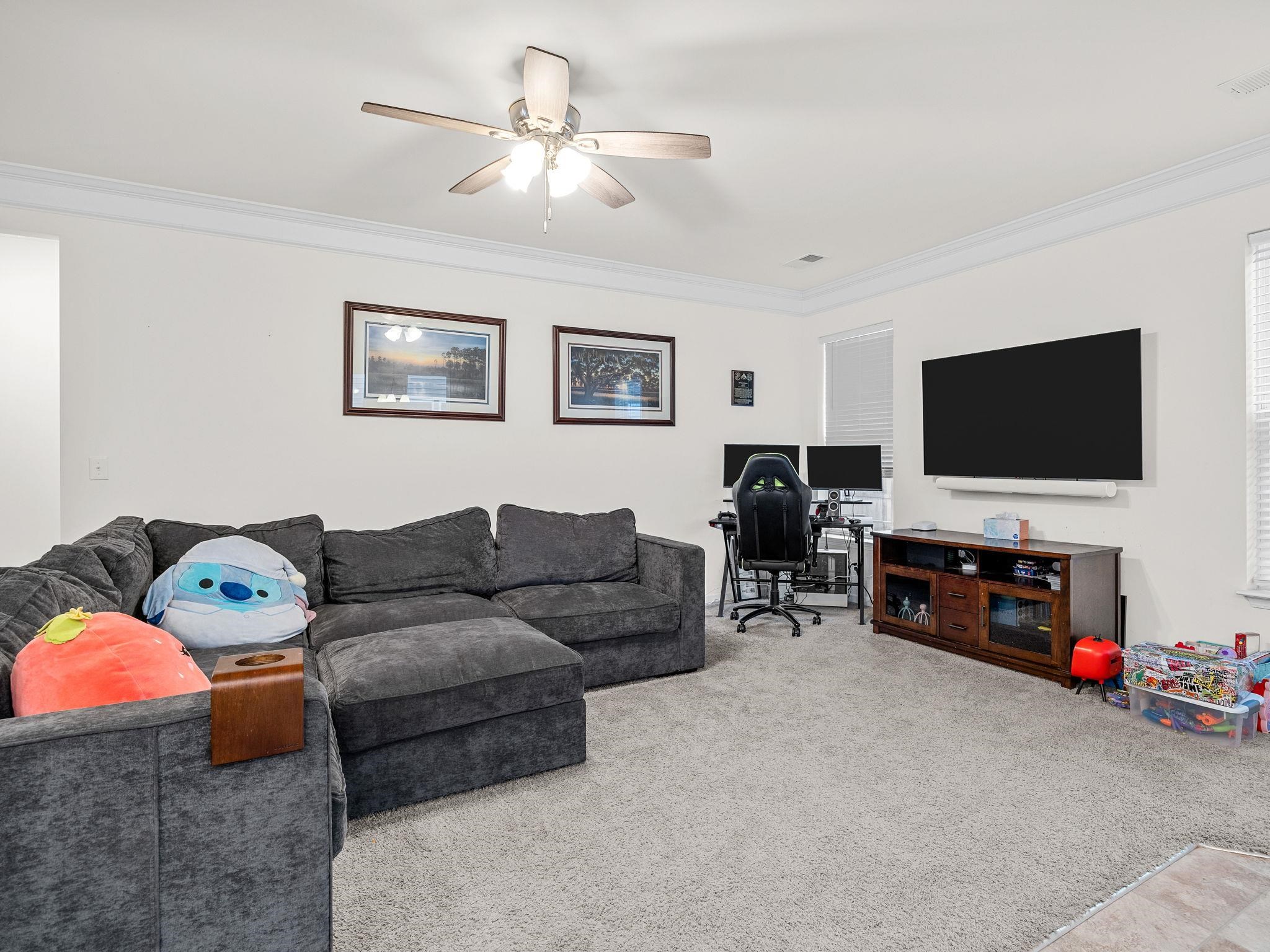 423 Wolfbend Road