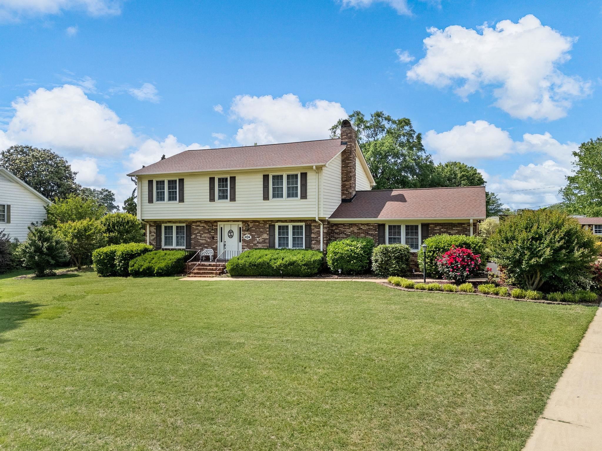 107 Forestdale Drive