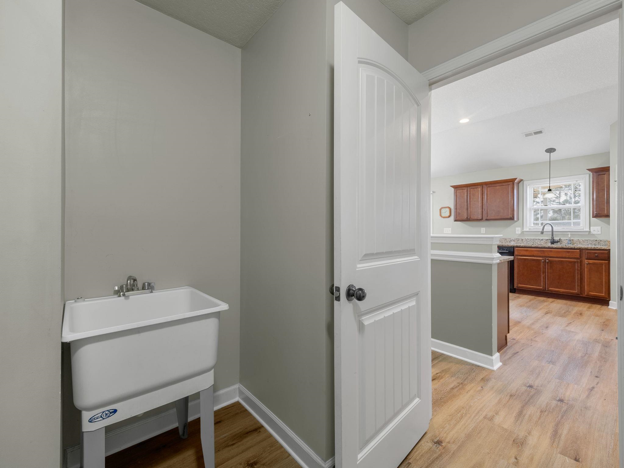 313 Highland Springs Loop