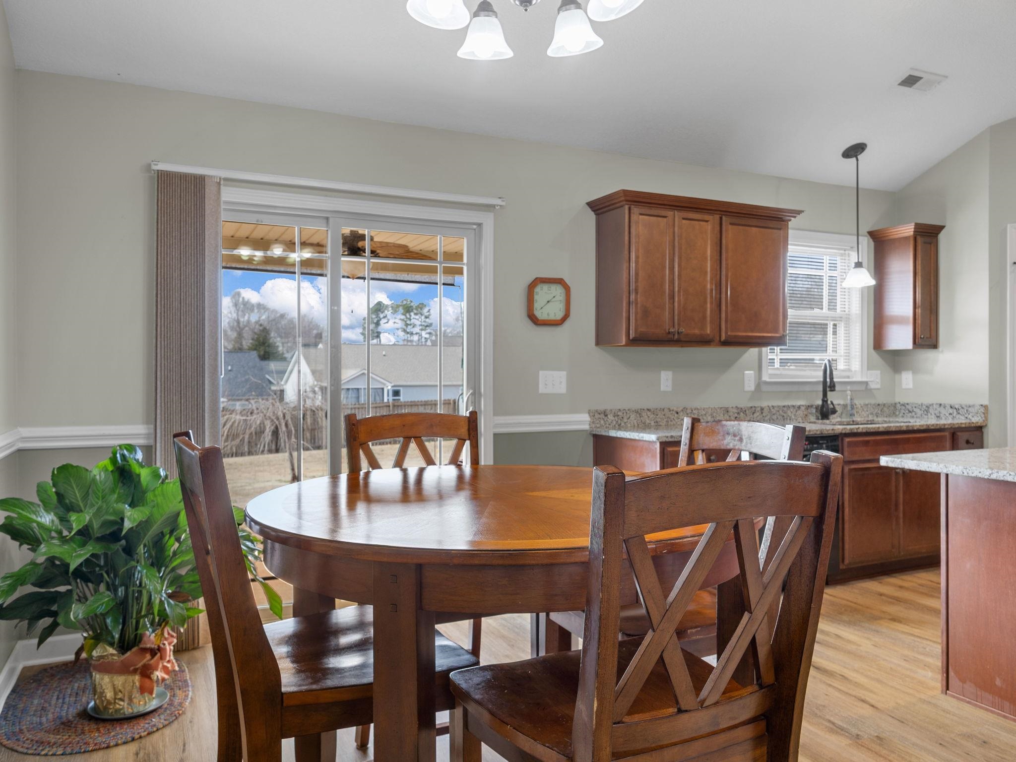 313 Highland Springs Loop