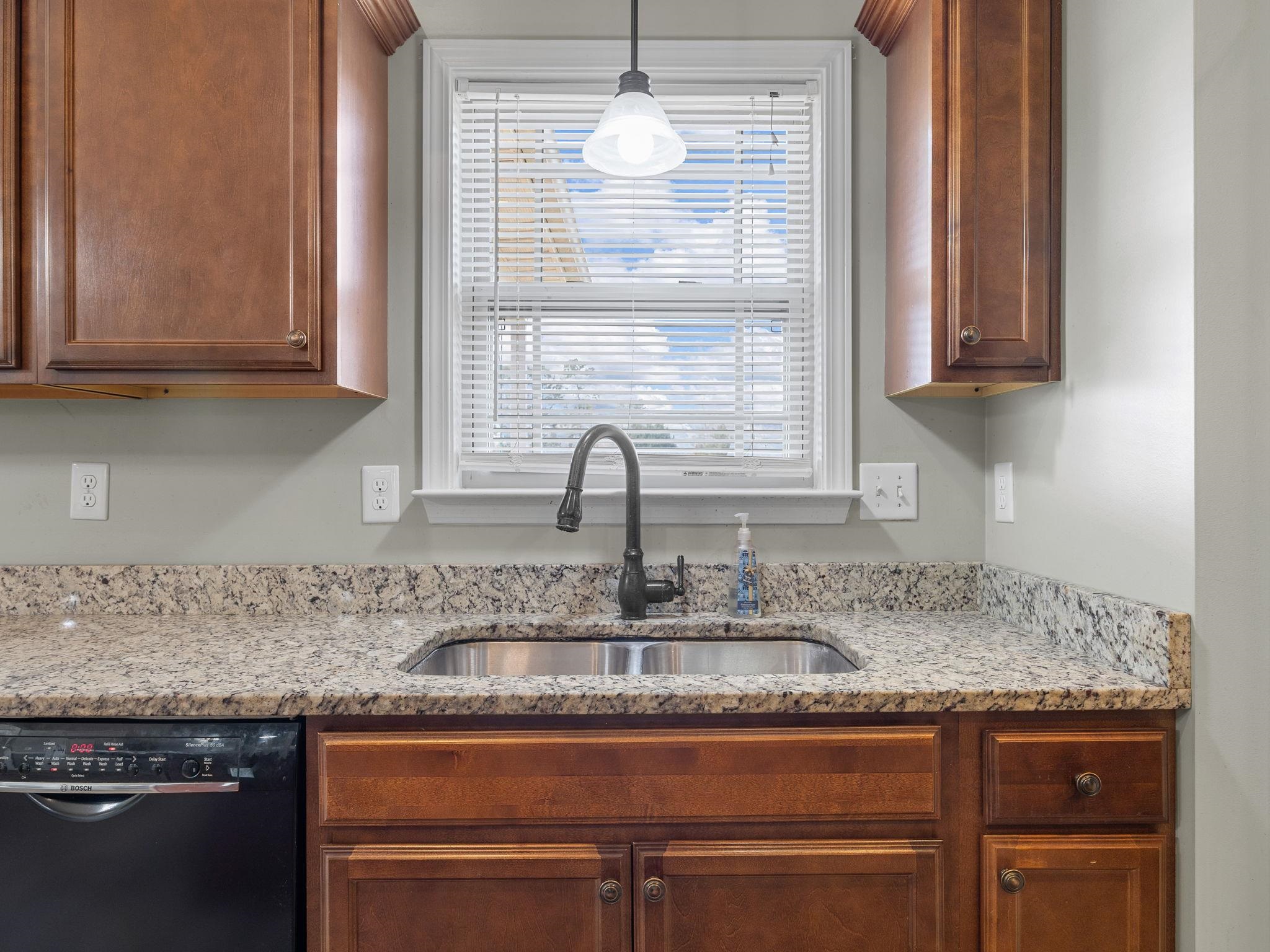 313 Highland Springs Loop