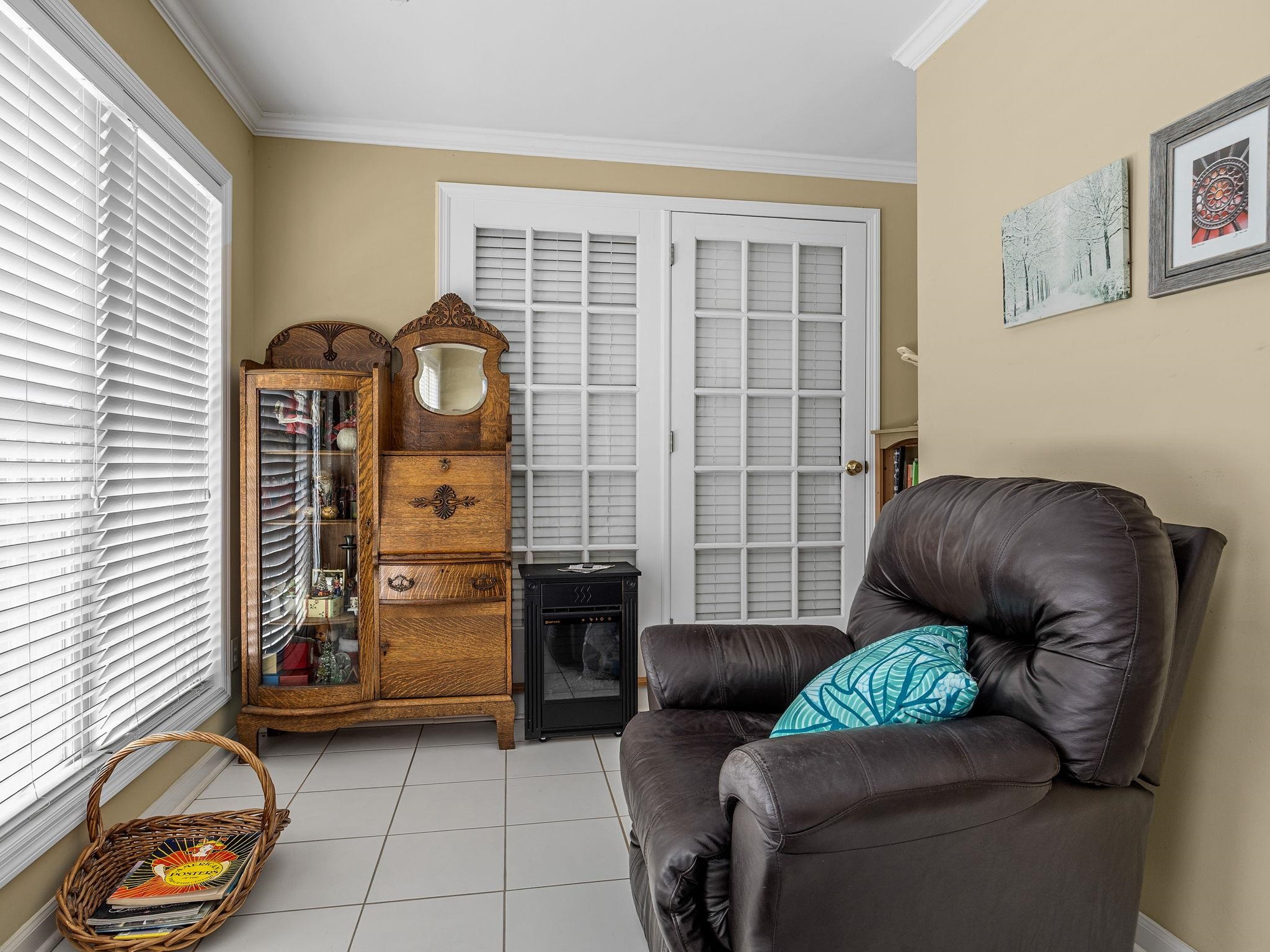 81 Arbours West Lane