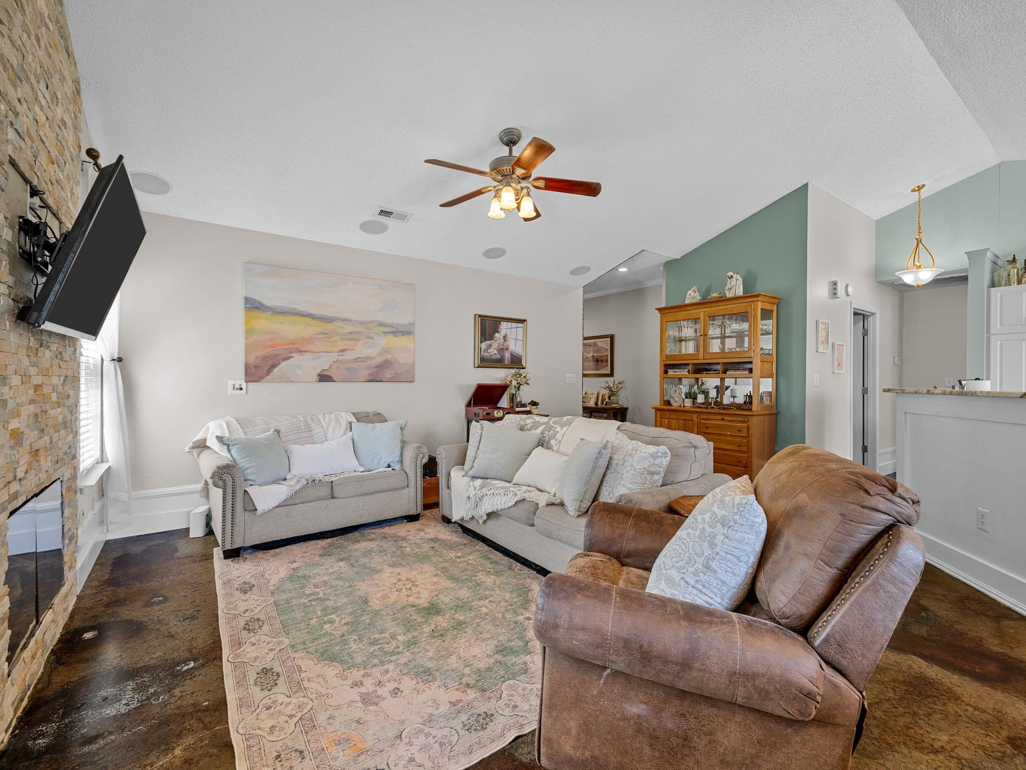 426 Flamingo Way