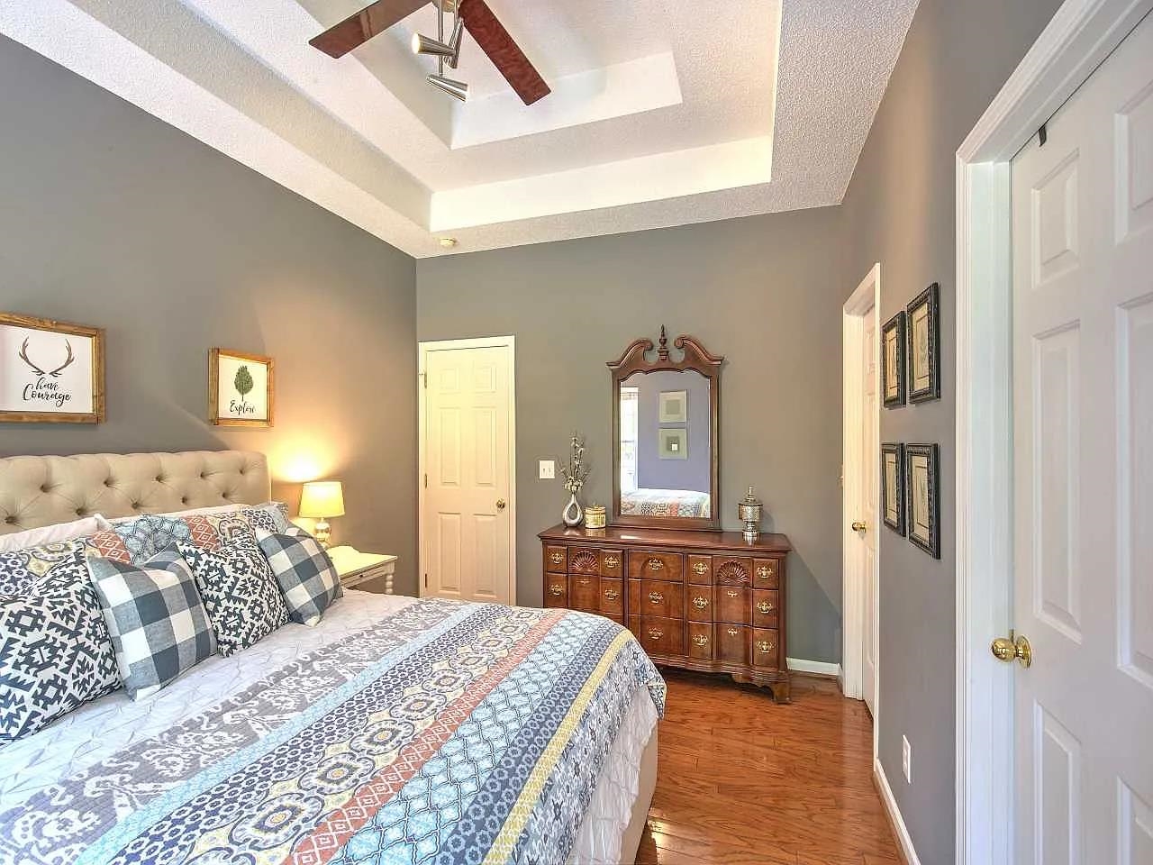 329 N Sweetwater Hills
