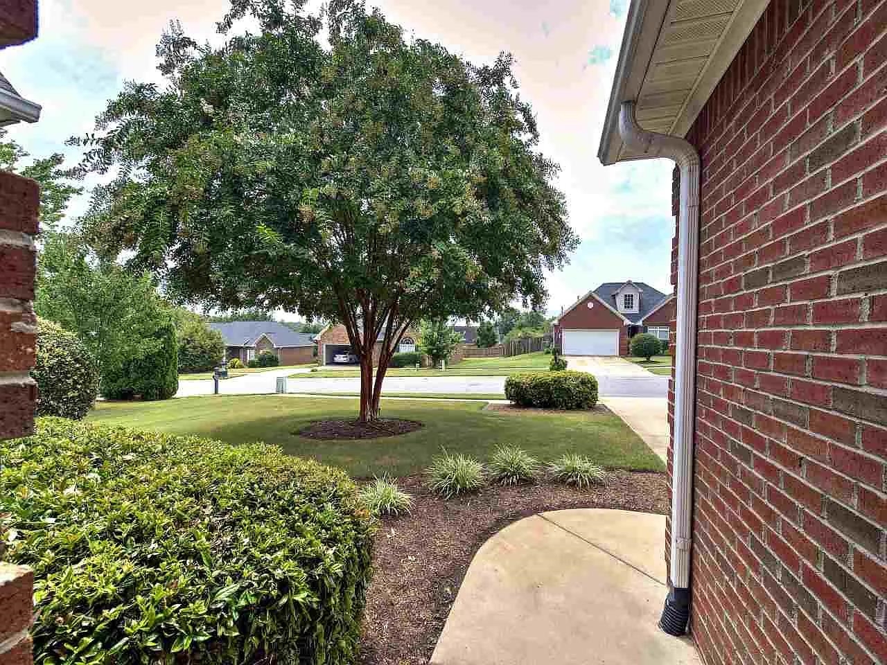 329 N Sweetwater Hills