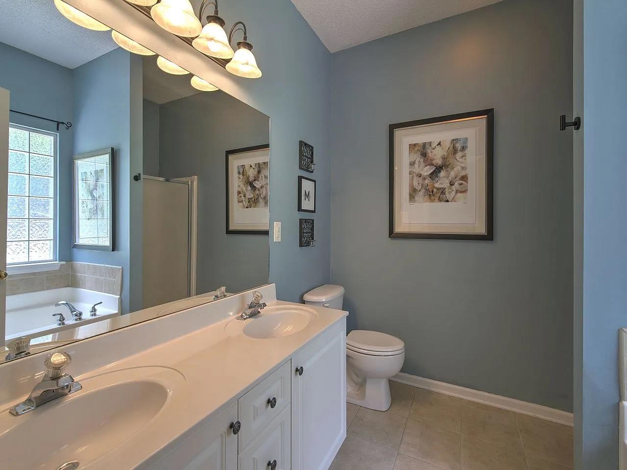 329 N Sweetwater Hills