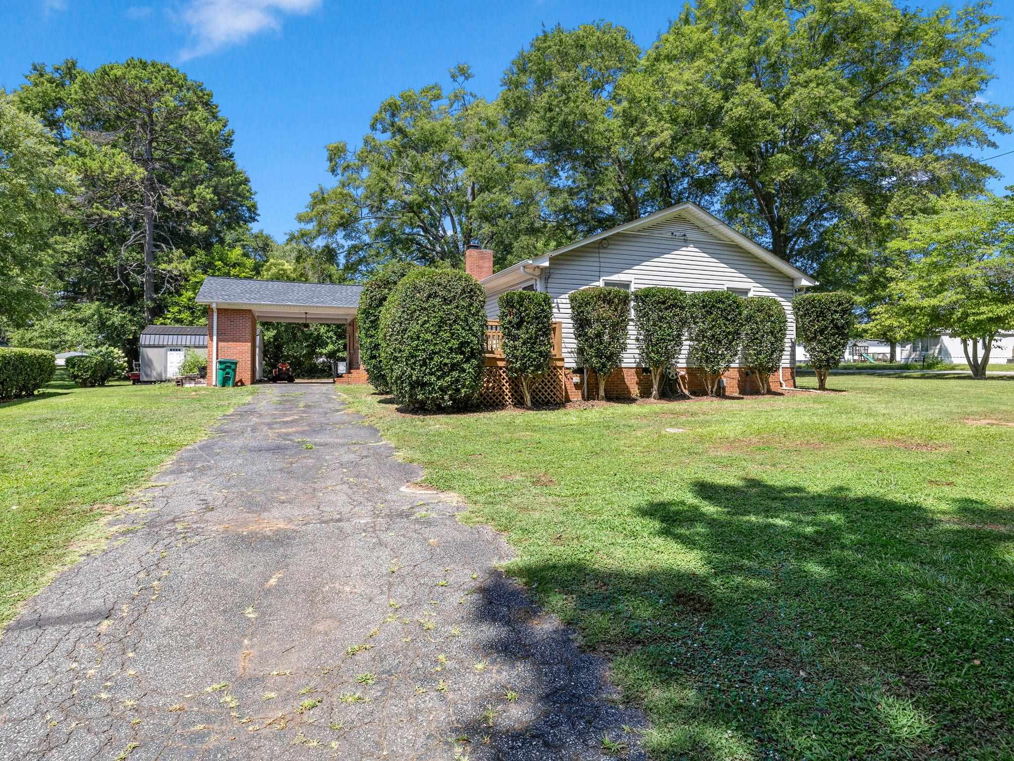 98 Littlejohn Court
