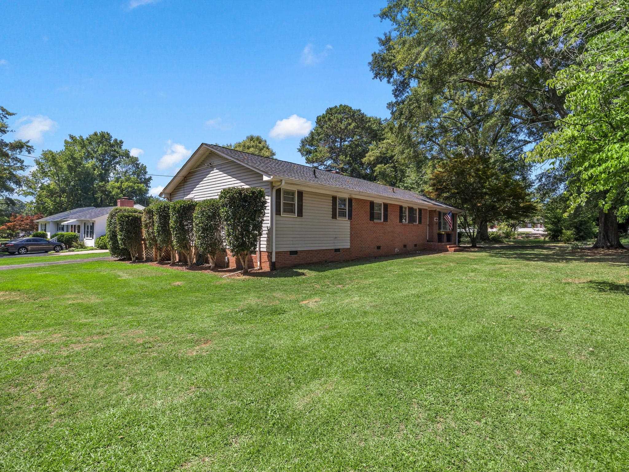 98 Littlejohn Court