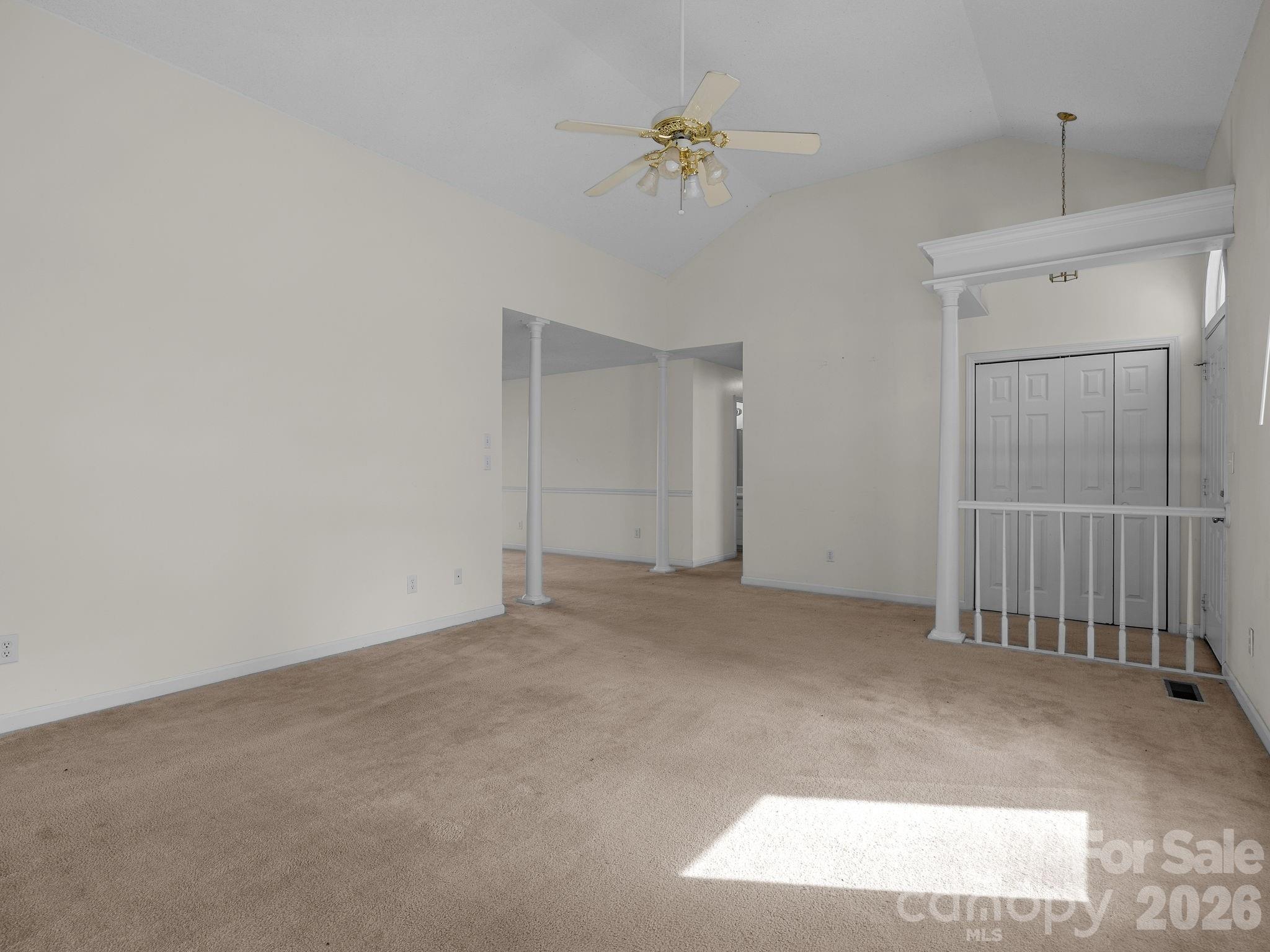 383 Woody Circle