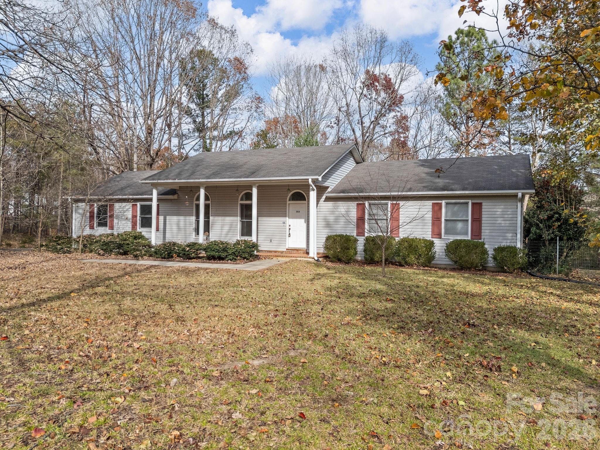 383 Woody Circle