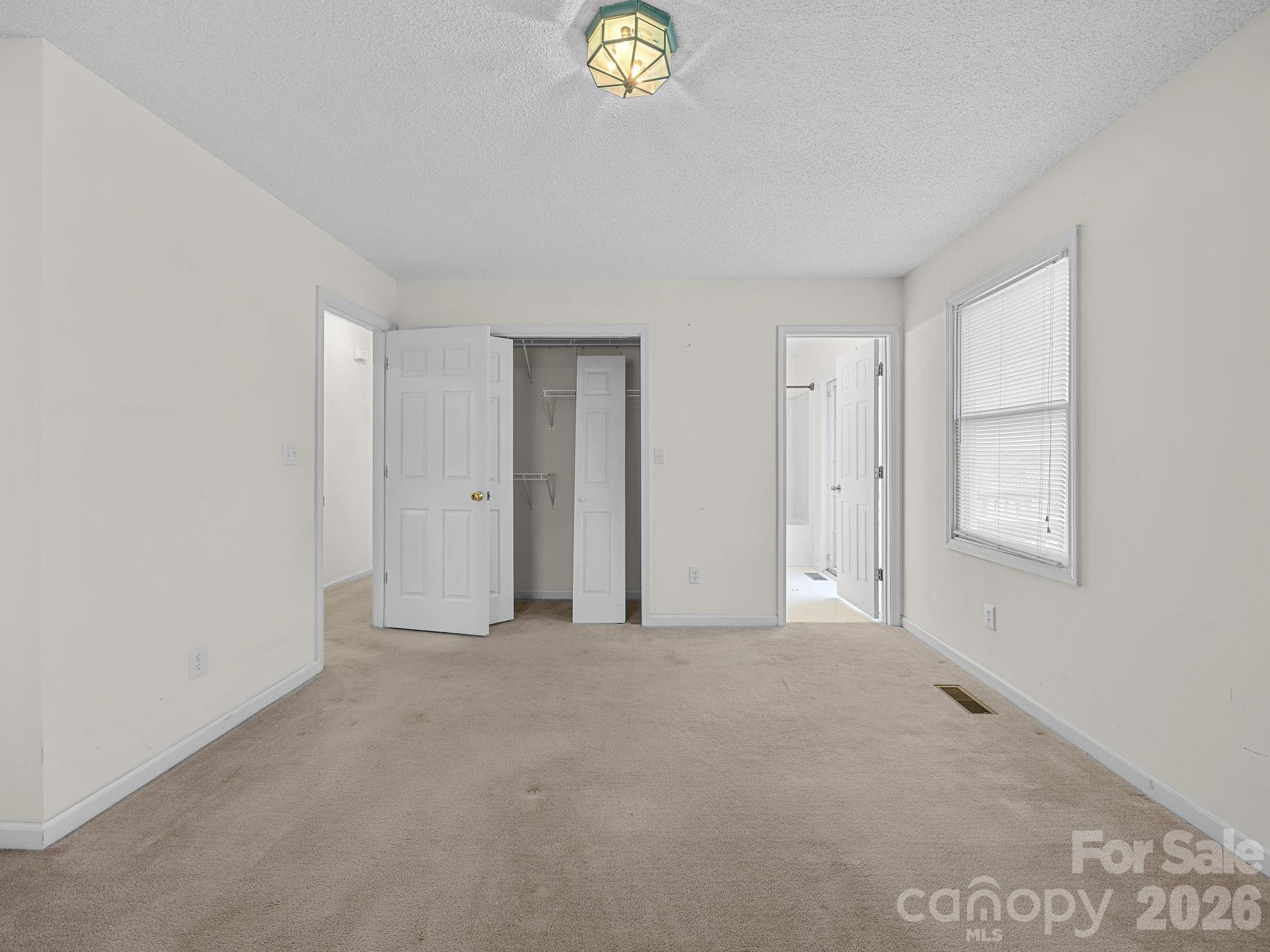 383 Woody Circle