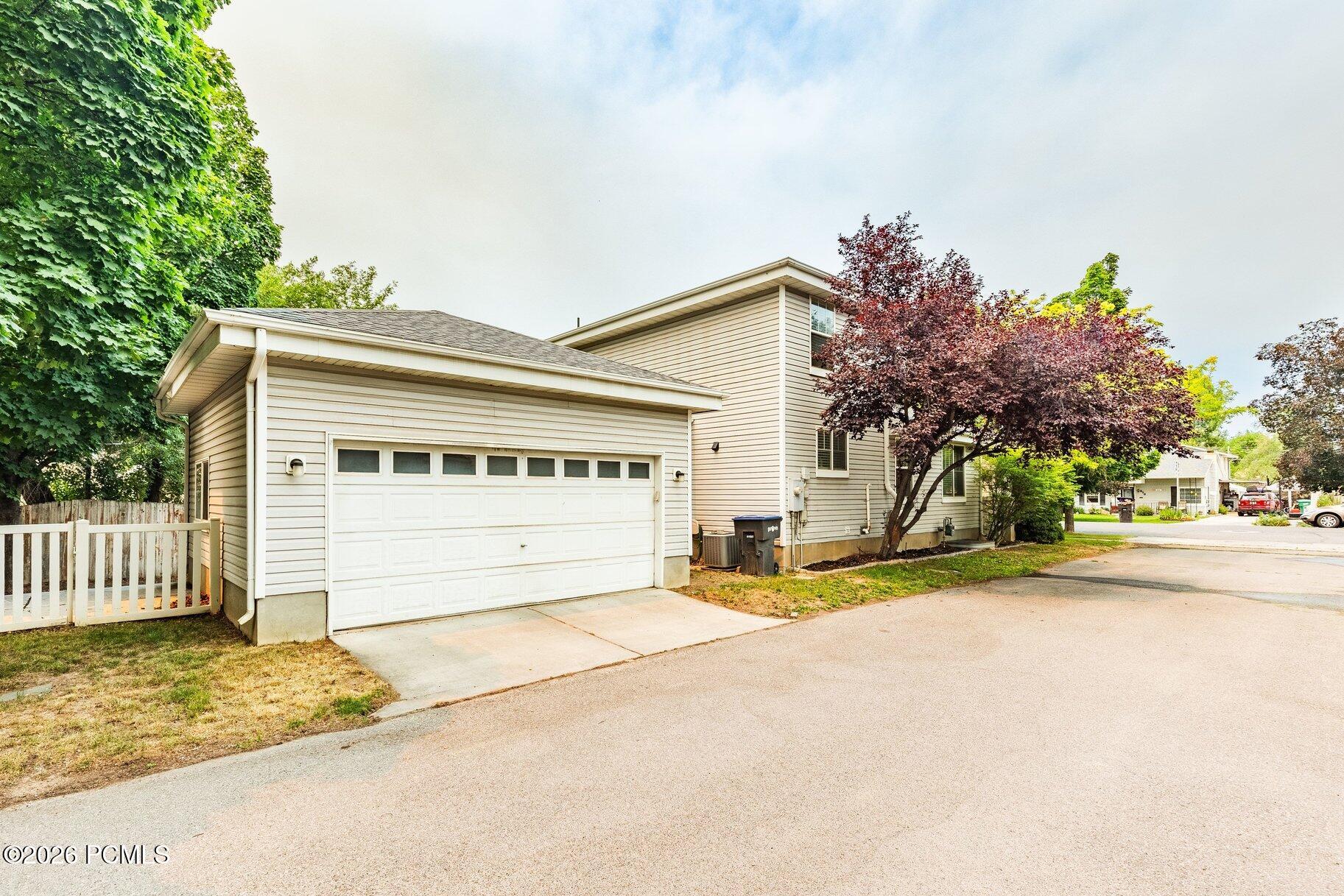 857 W 200 South