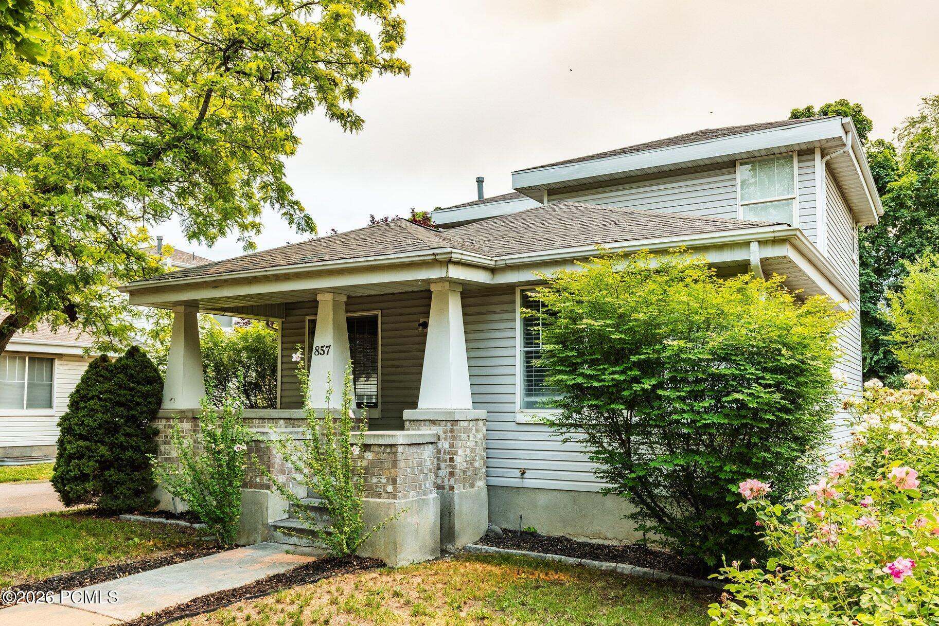 857 W 200 South
