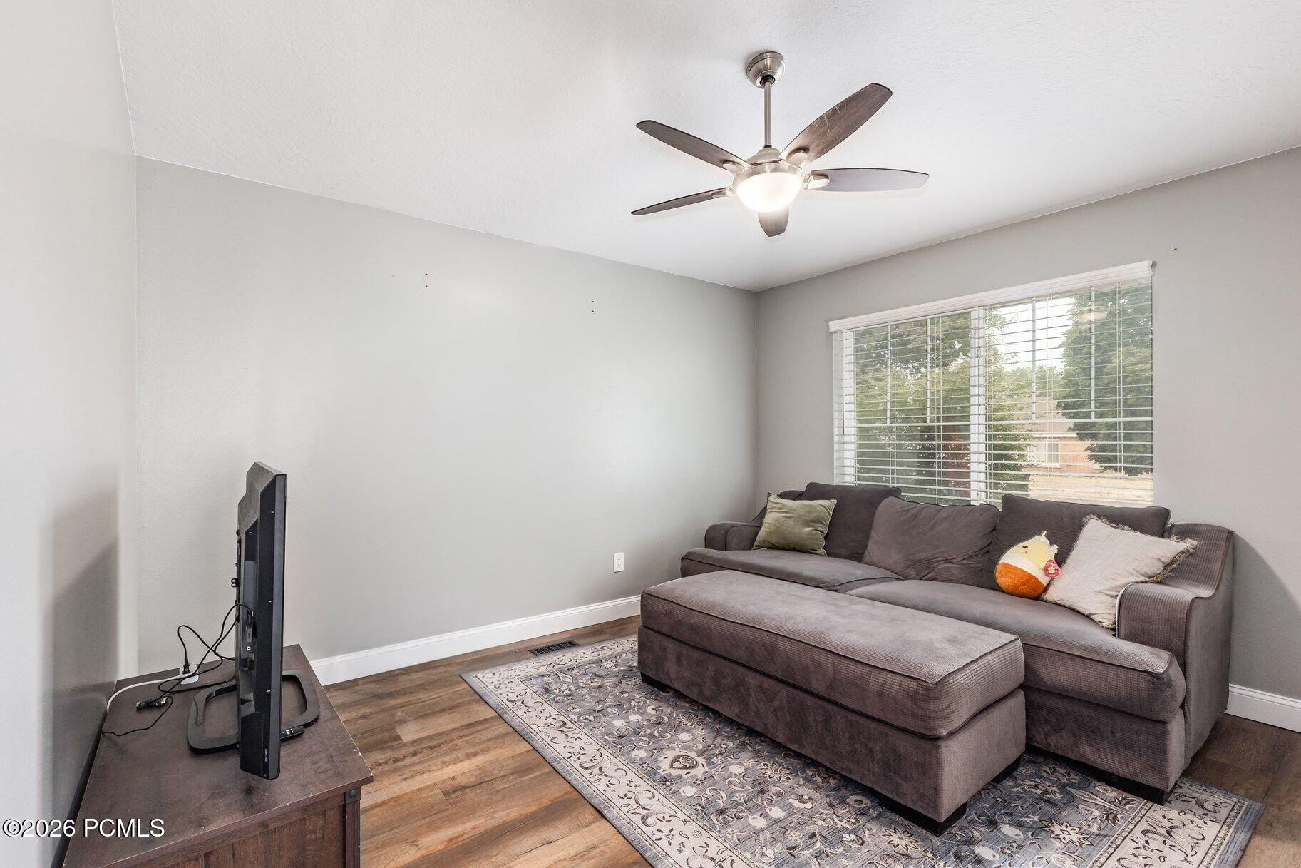 857 W 200 South