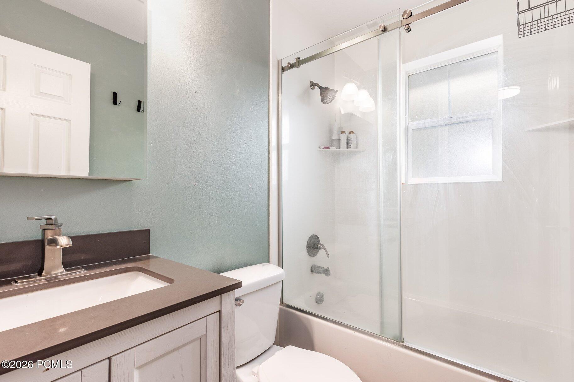 857 W 200 South