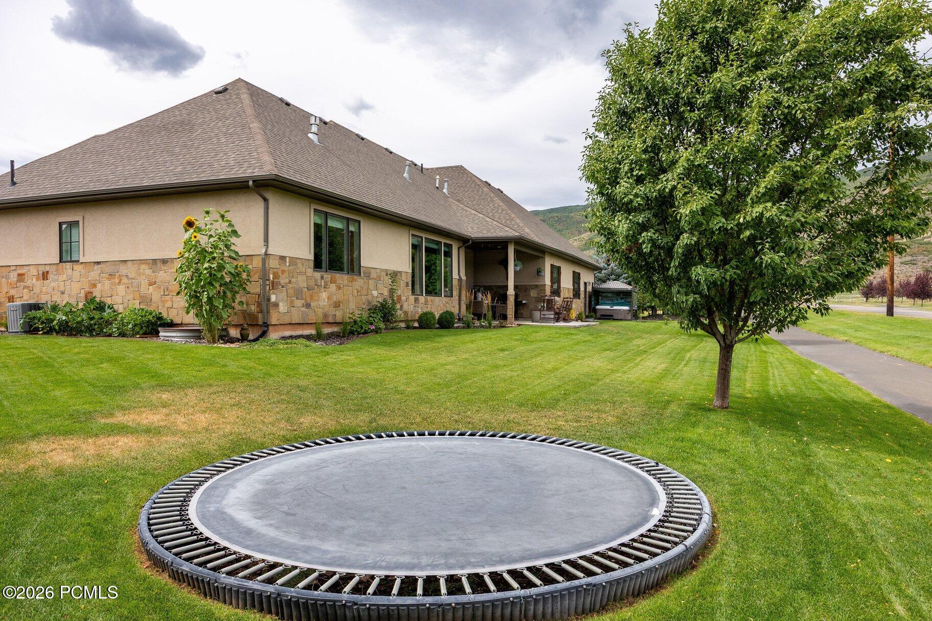 900 S Price Farm Court