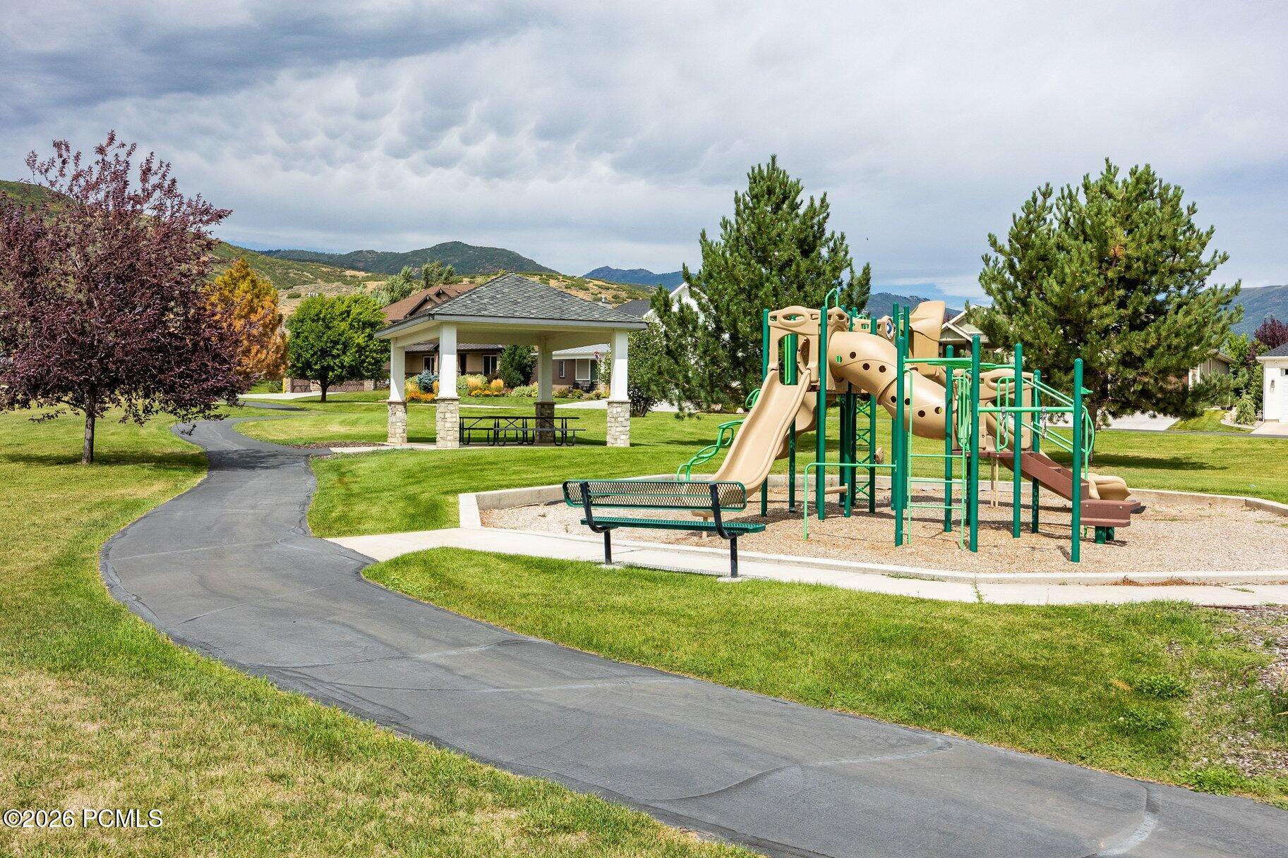 900 S Price Farm Court