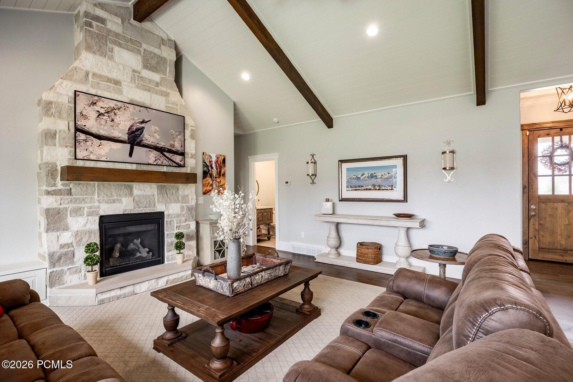 900 S Price Farm Court