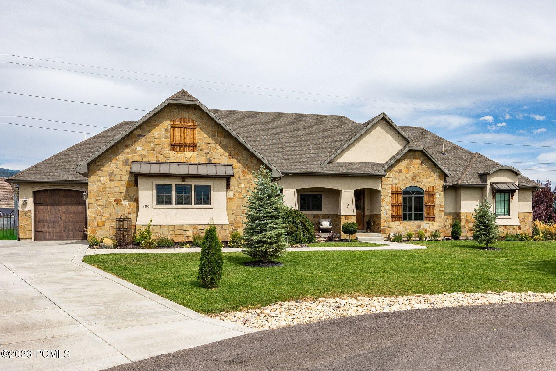 900 S Price Farm Court