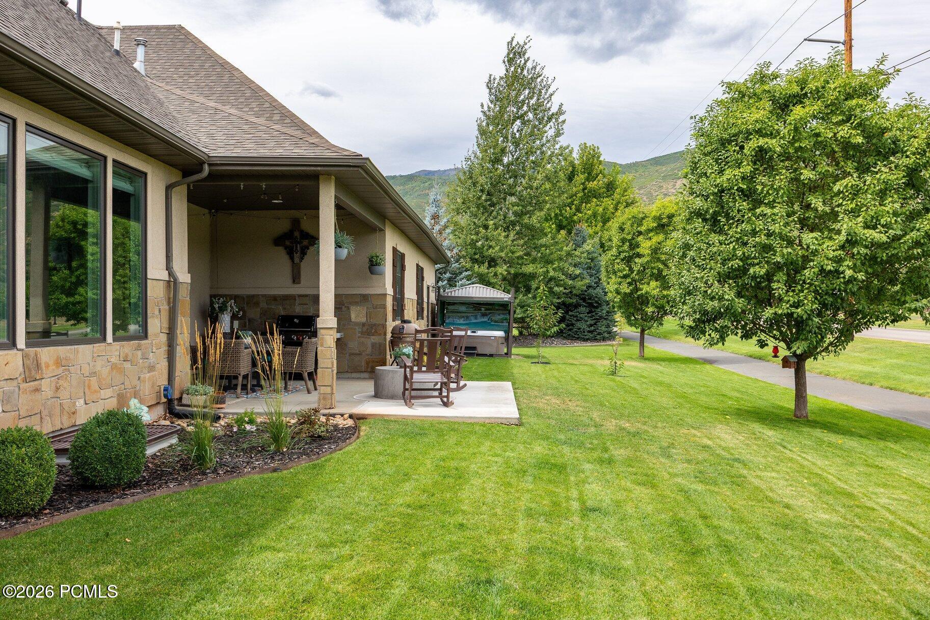 900 S Price Farm Court