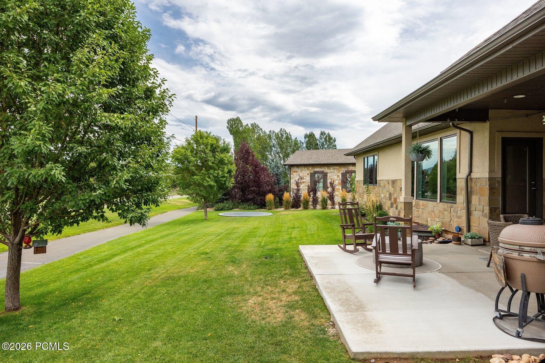 900 S Price Farm Court