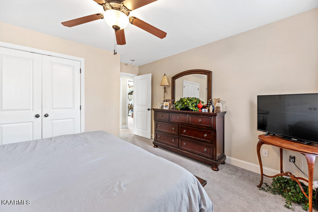 7018 Maysville Lane
