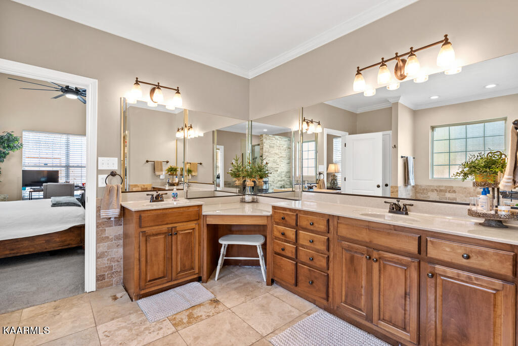 7018 Maysville Lane