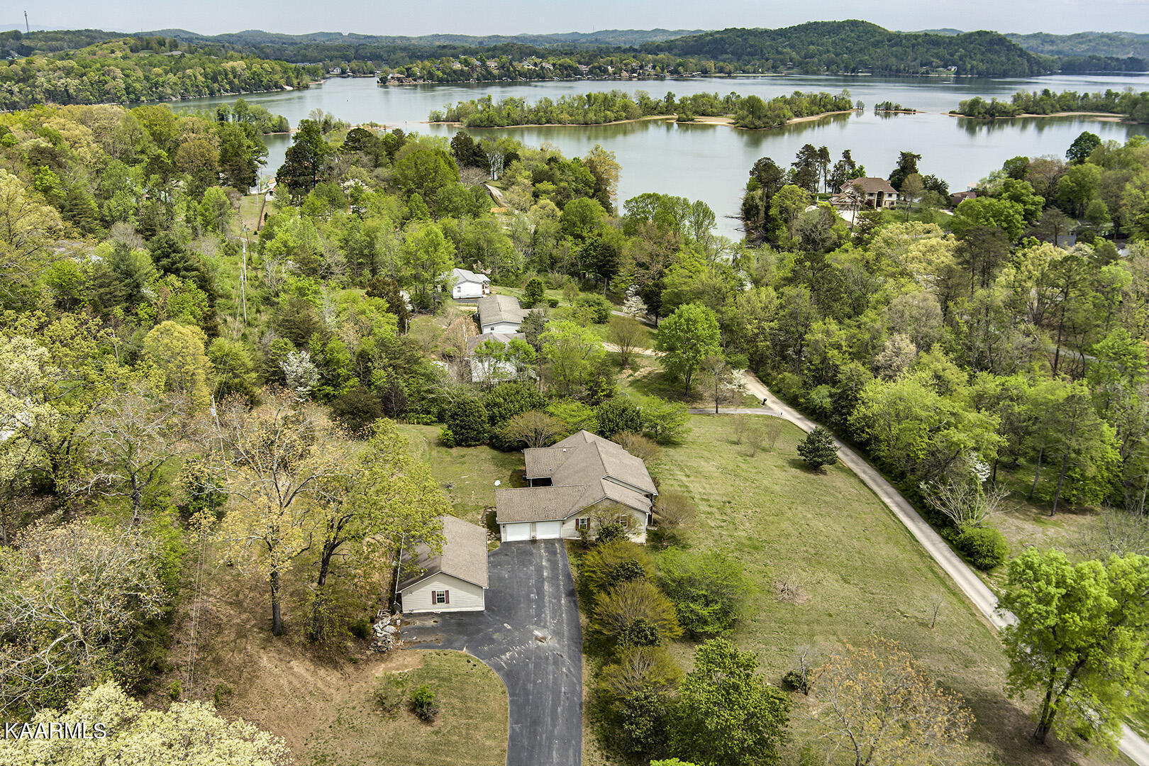 113 Hummingbird Lane