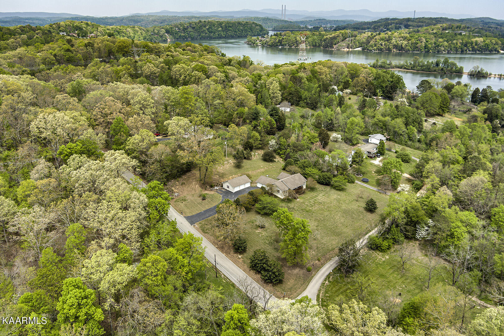 113 Hummingbird Lane