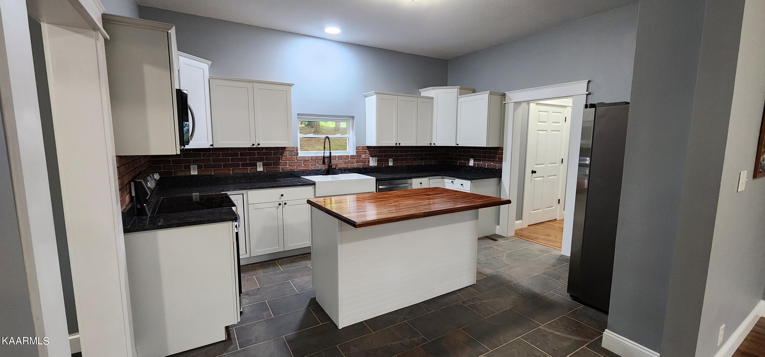 173 Hamil Rd