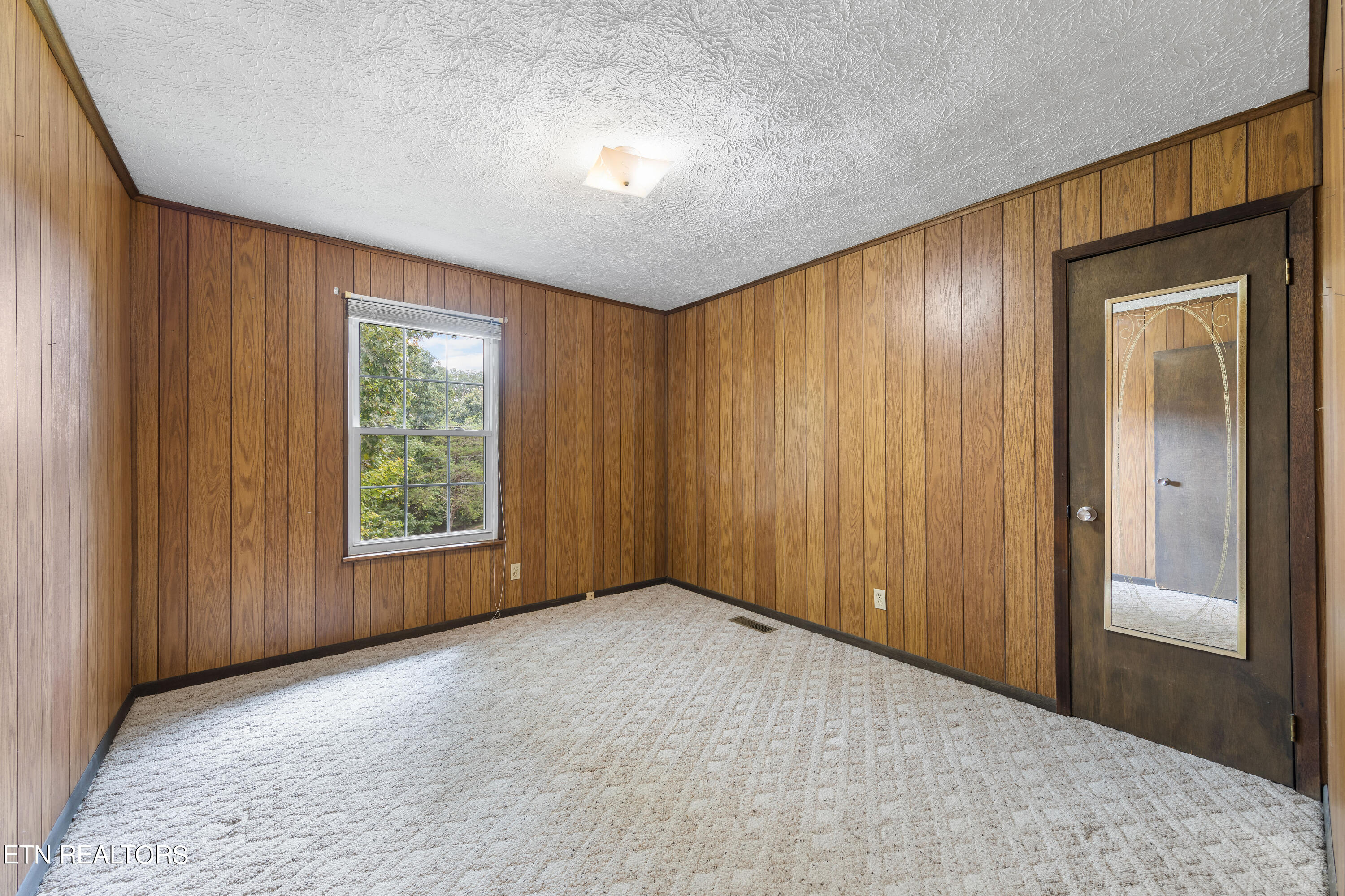 175 Henderson Lane