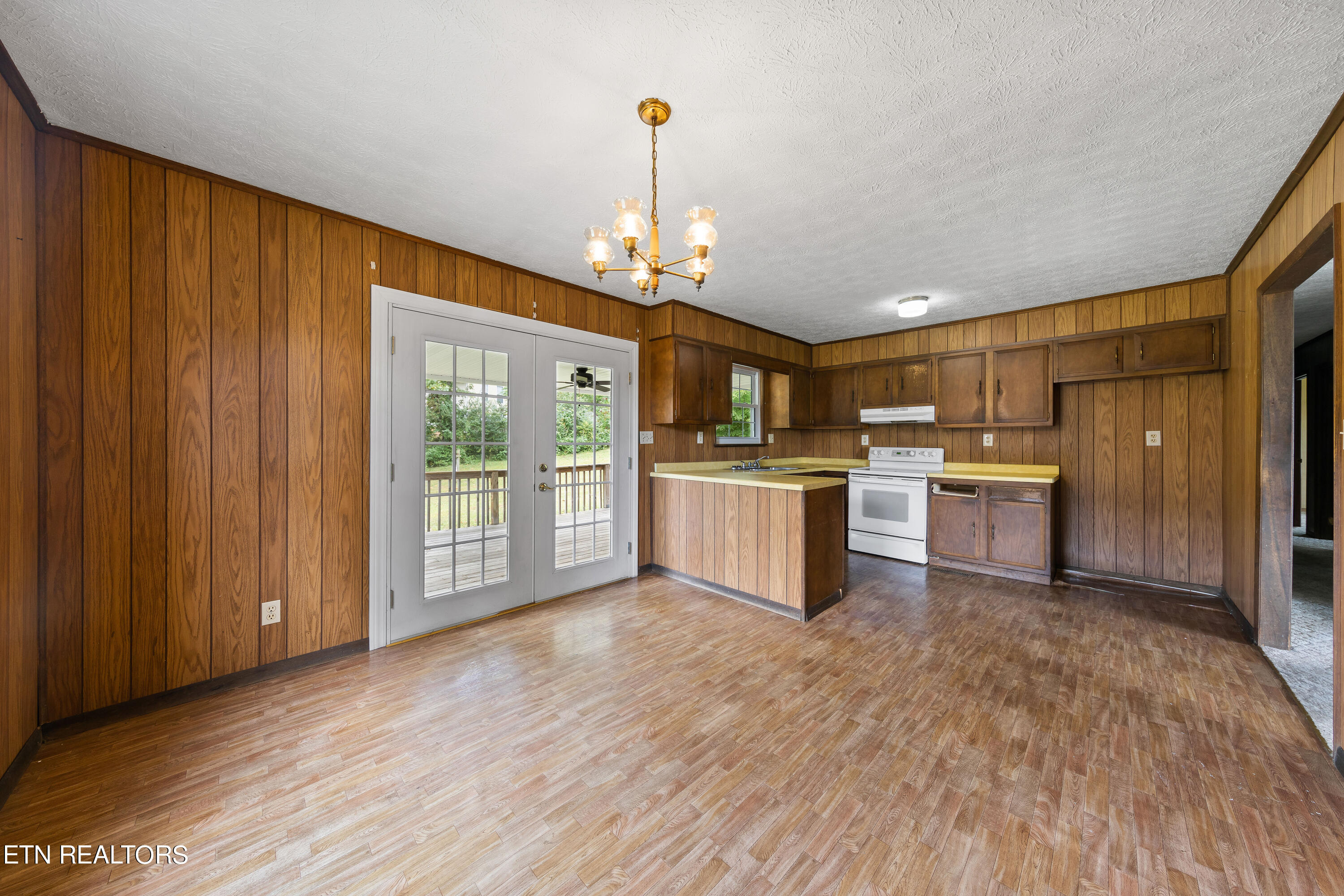 175 Henderson Lane