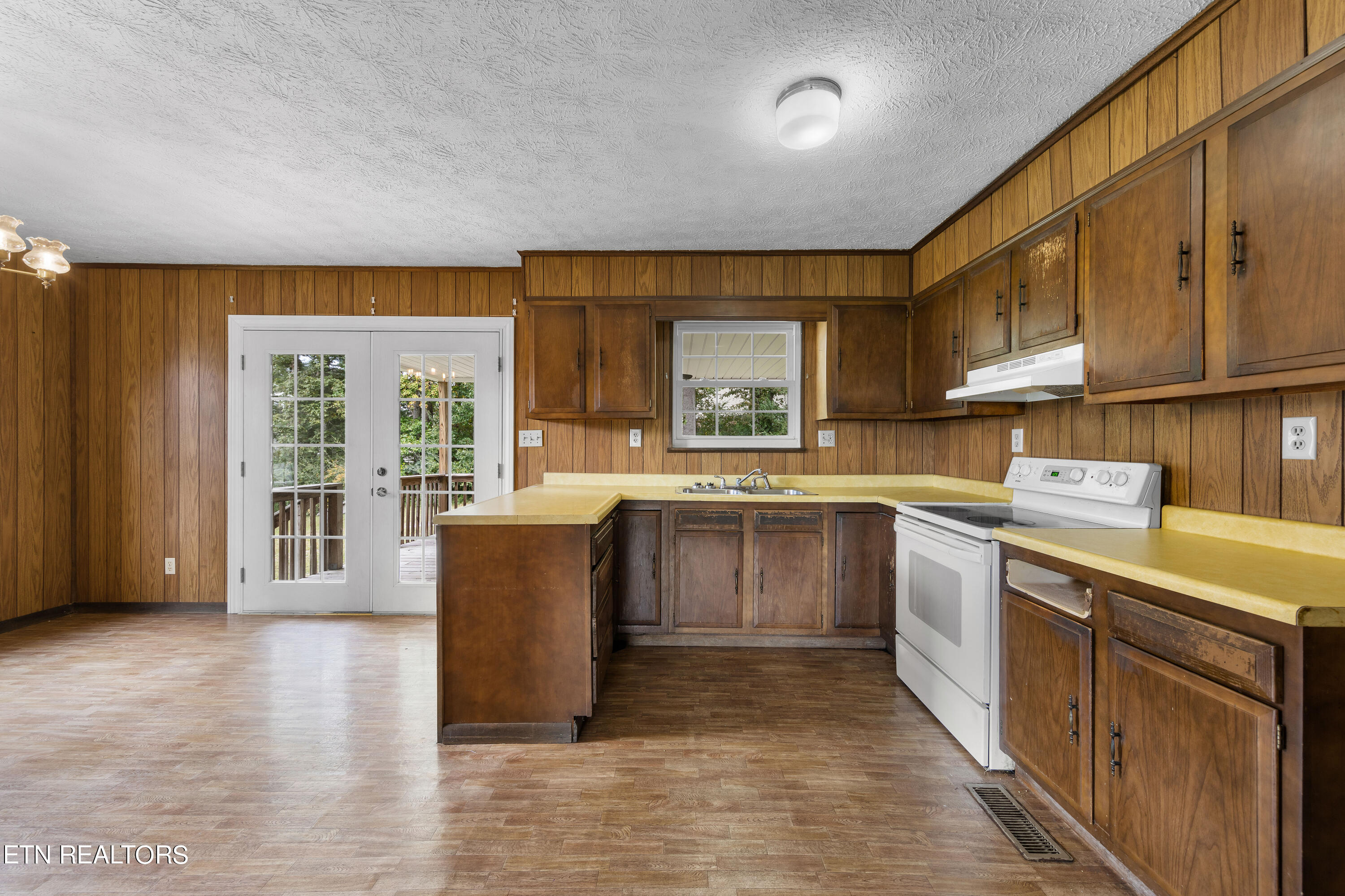 175 Henderson Lane