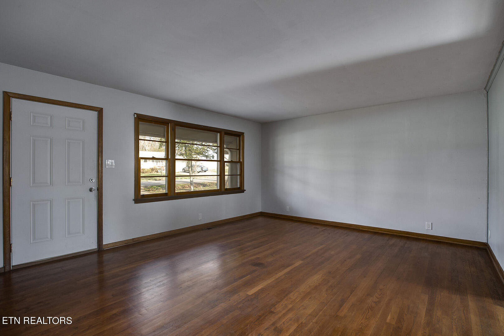 2000 Nandina Drive