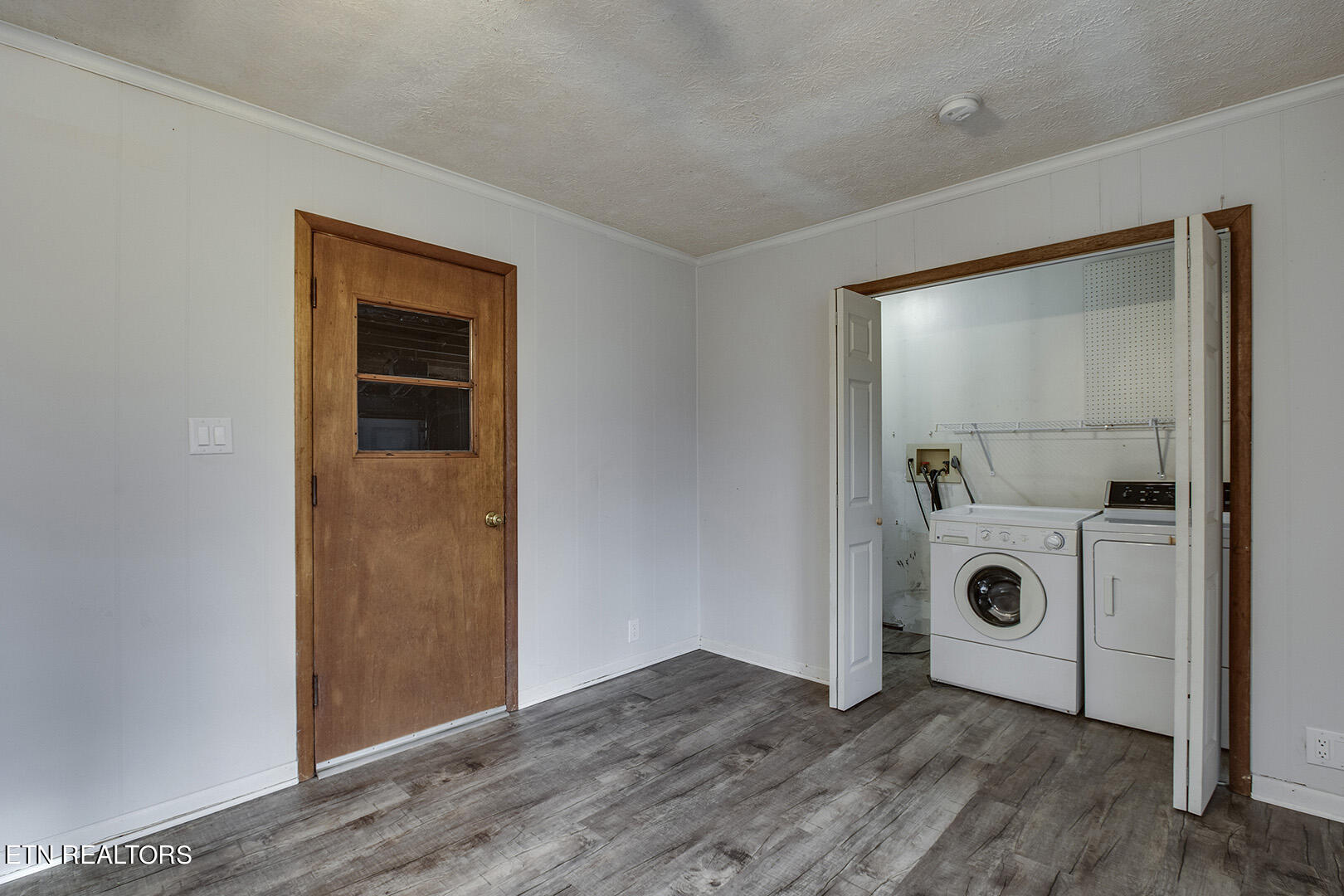 2000 Nandina Drive