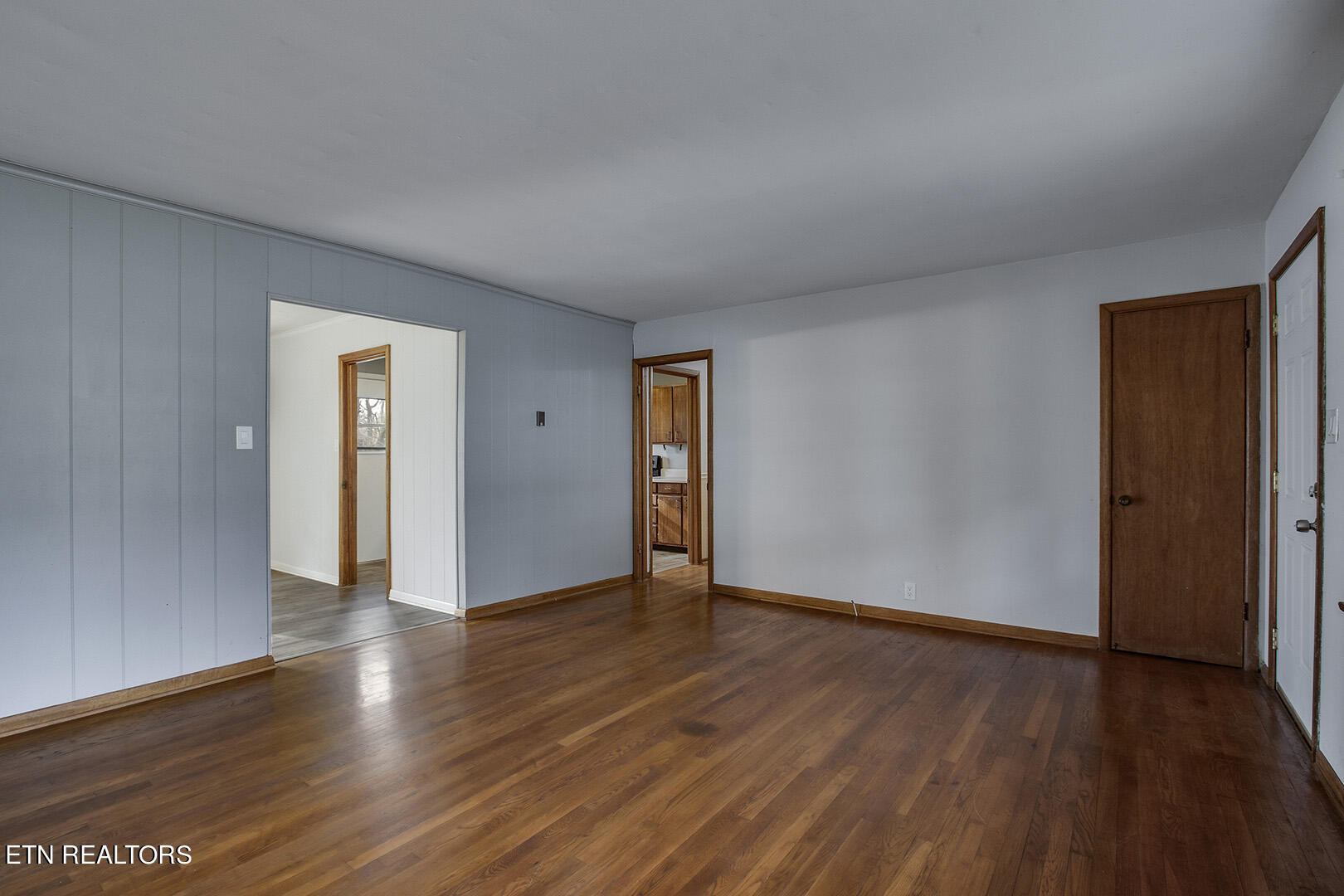 2000 Nandina Drive