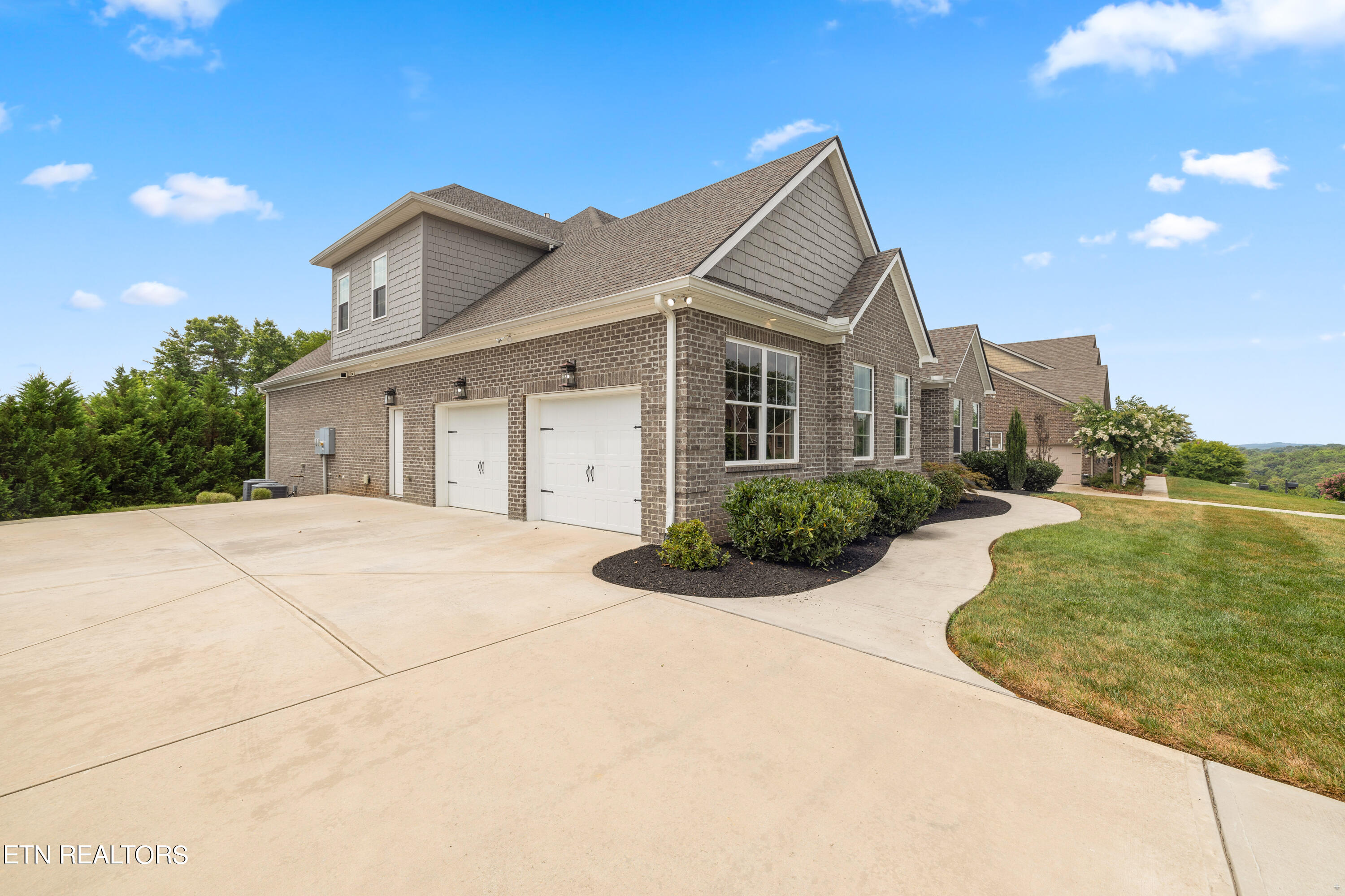 2163 Mystic Ridge Rd