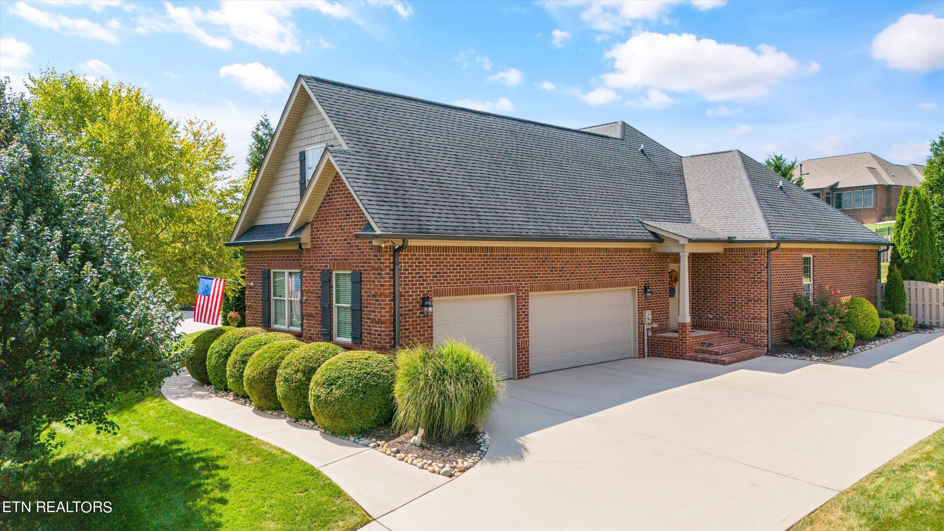 603 Flagstone Blvd