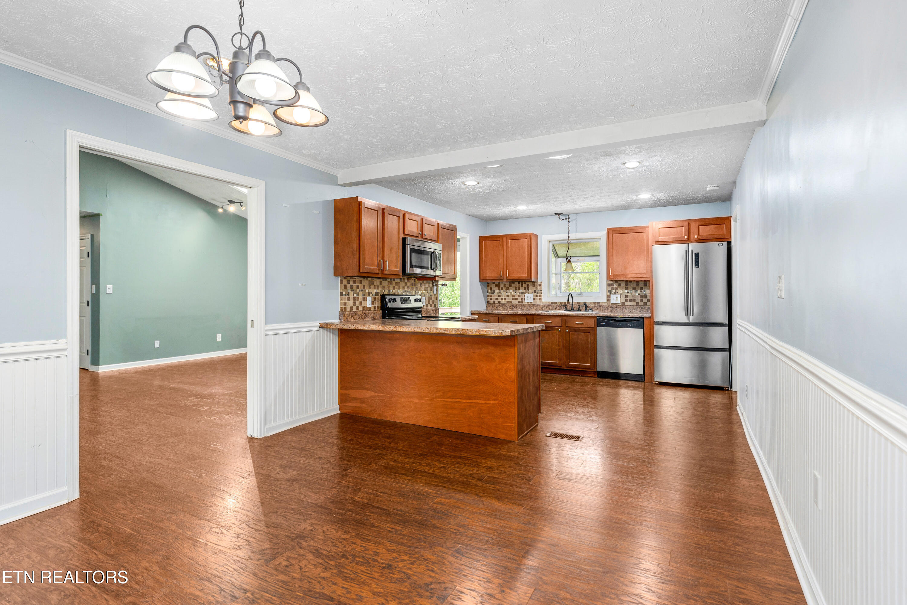 440 Oran Rd
