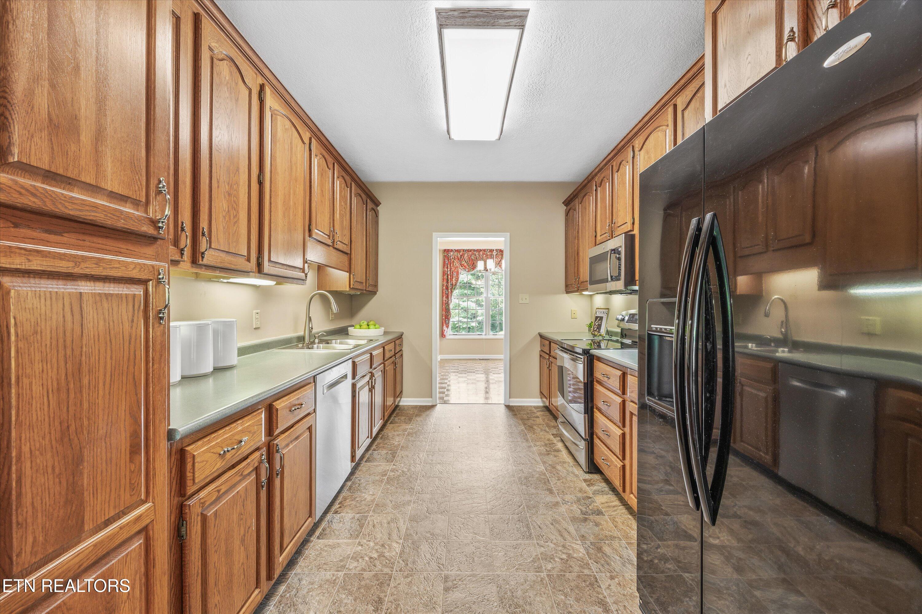 3544 Greywolfe Drive