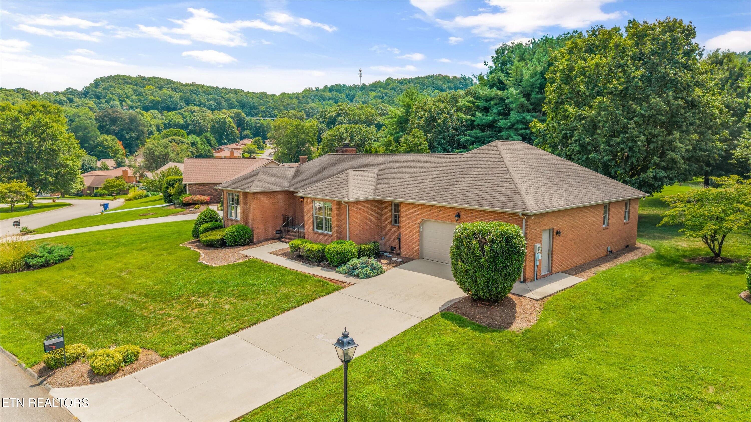 3544 Greywolfe Drive