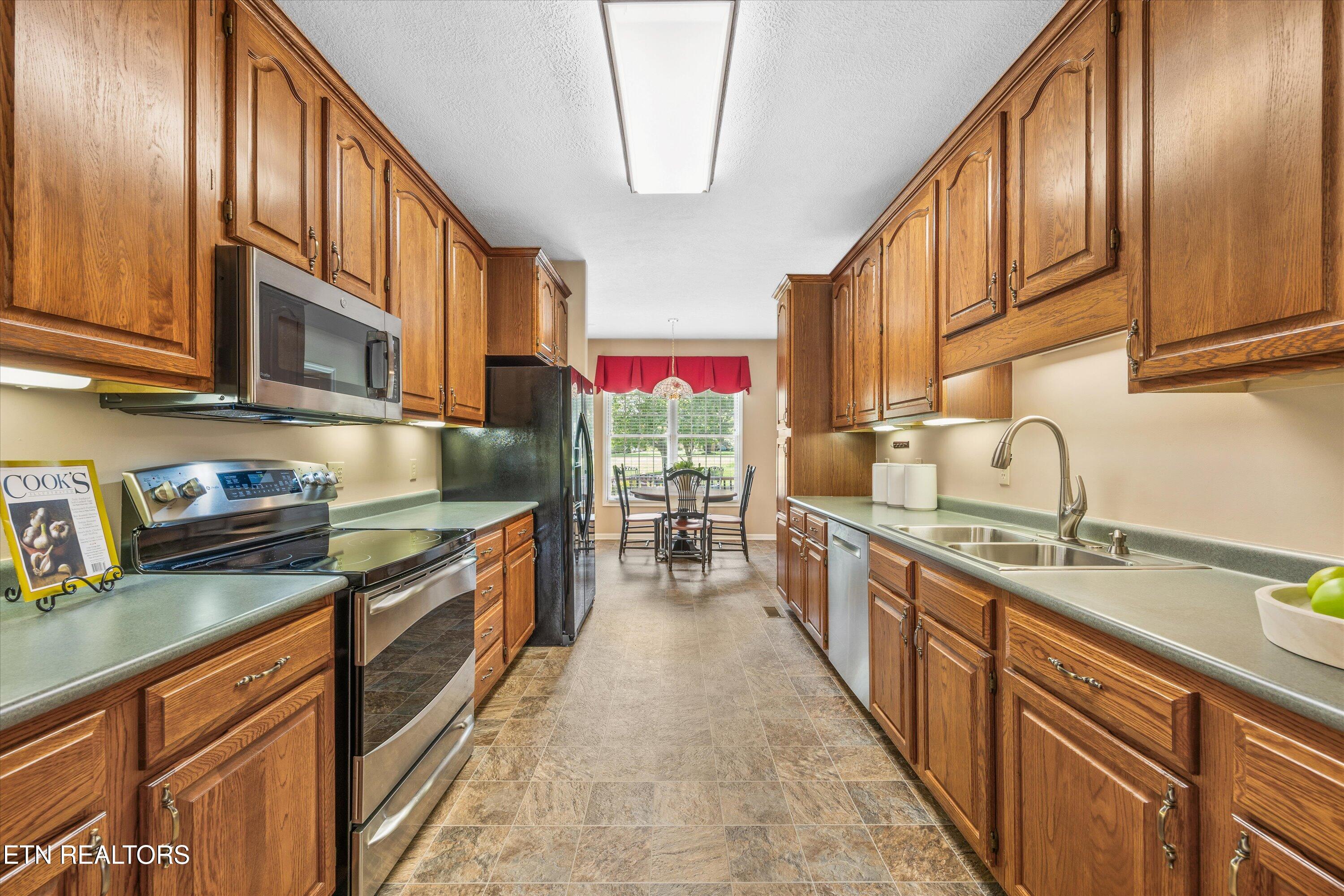 3544 Greywolfe Drive