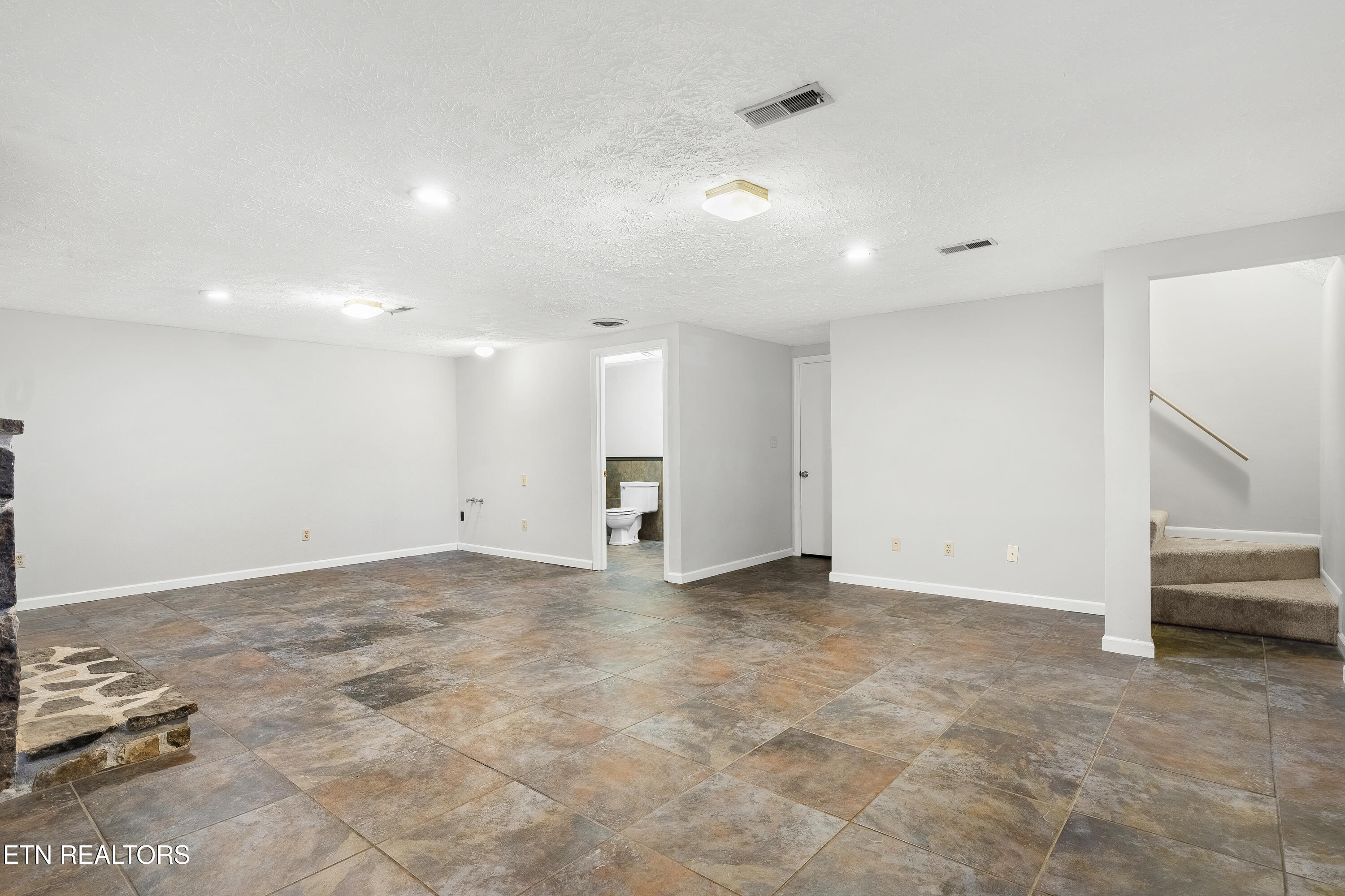 337 Oran Rd