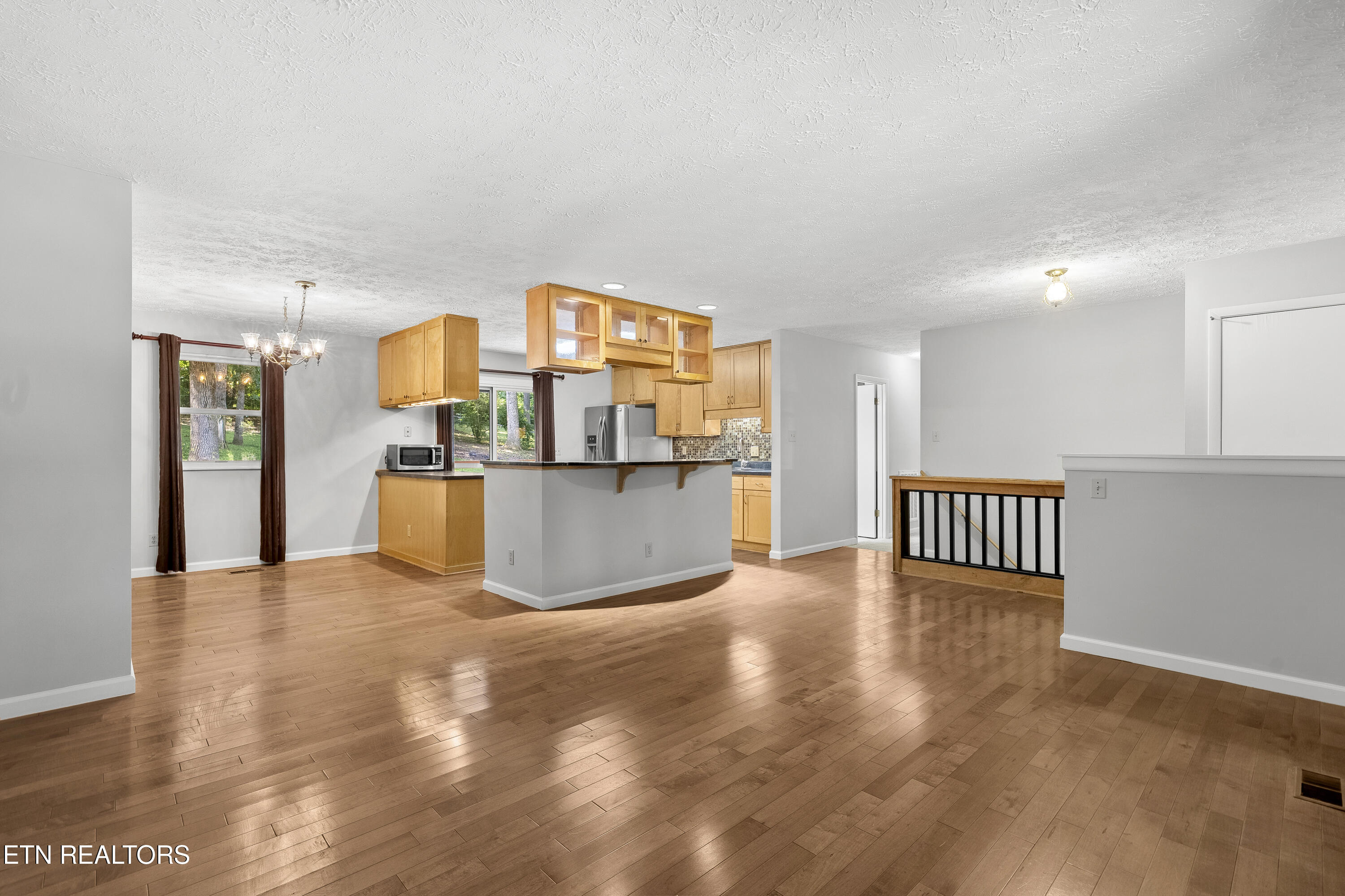 337 Oran Rd