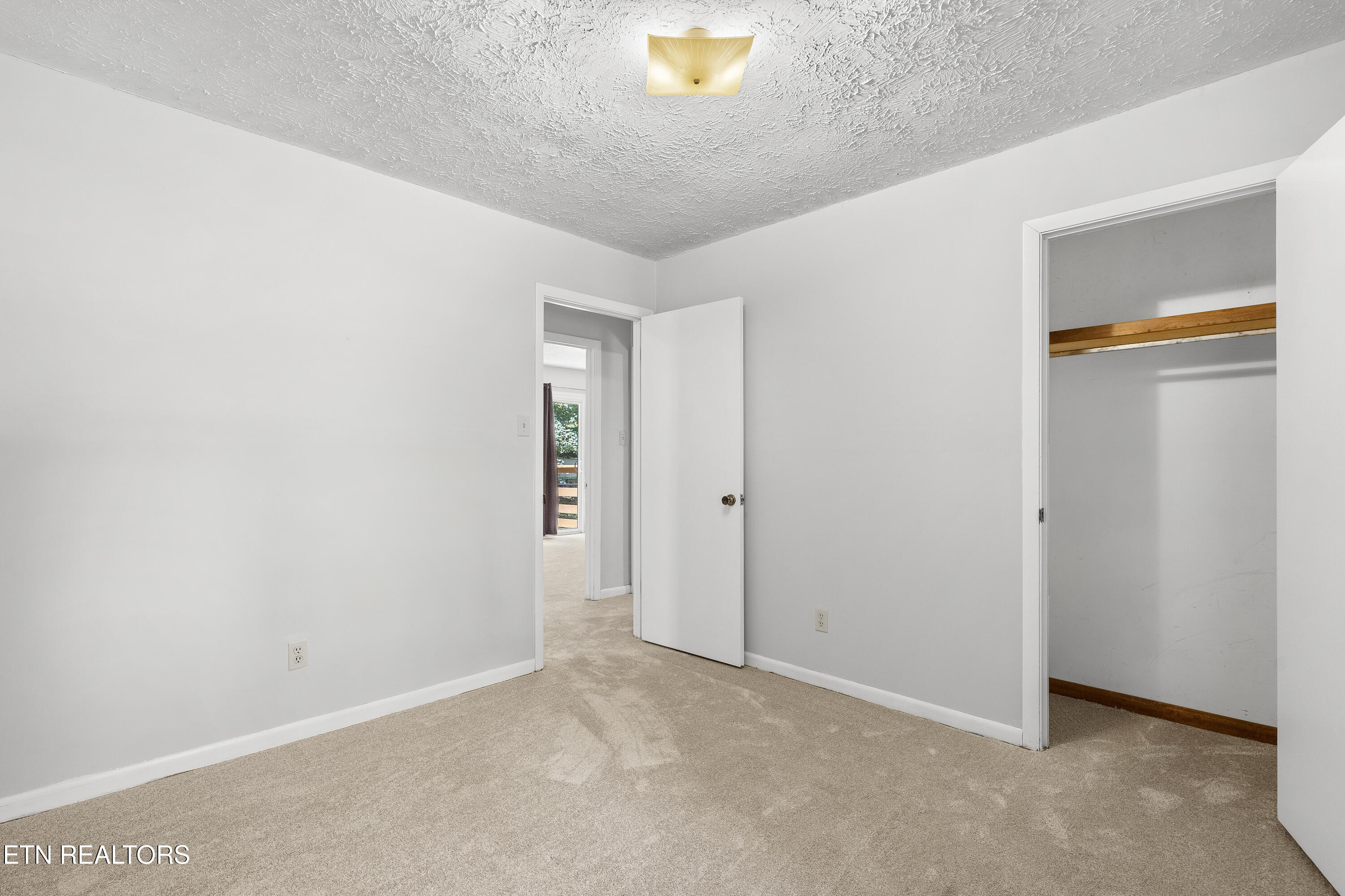 337 Oran Rd