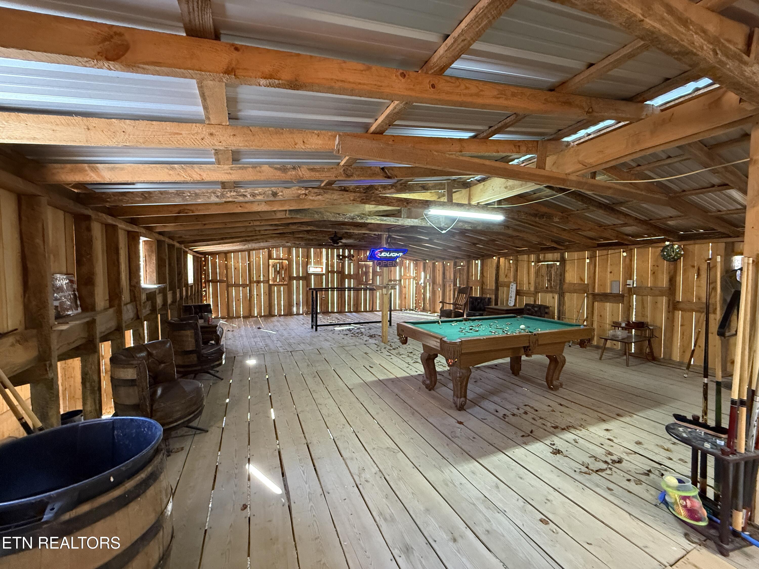 673 Reagan Valley Rd