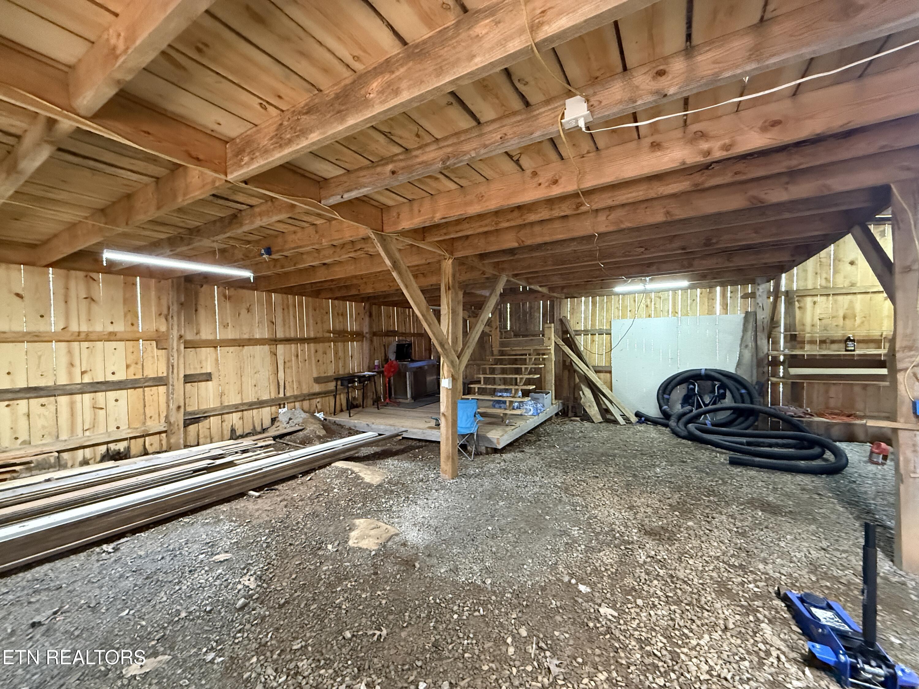 673 Reagan Valley Rd