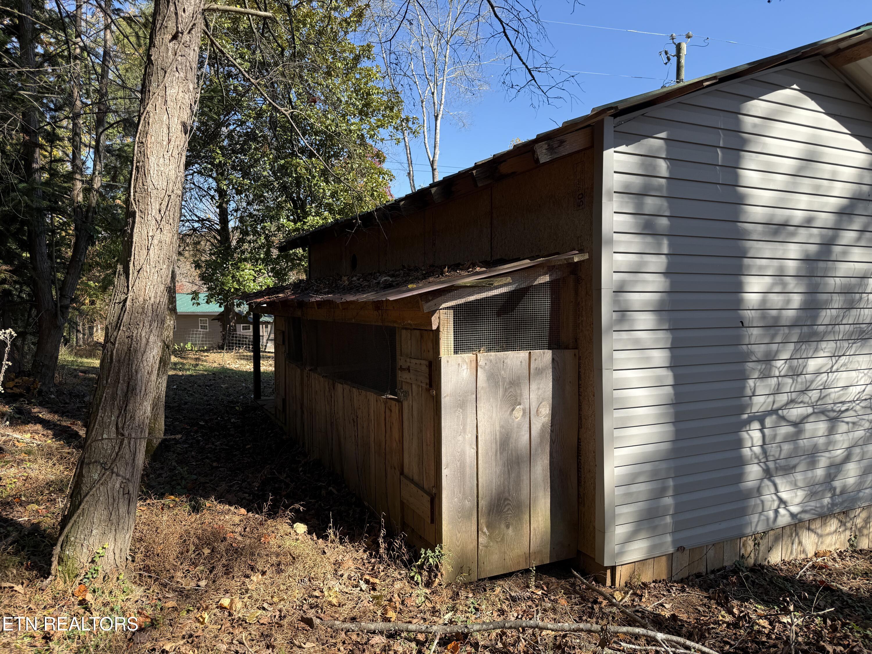 673 Reagan Valley Rd