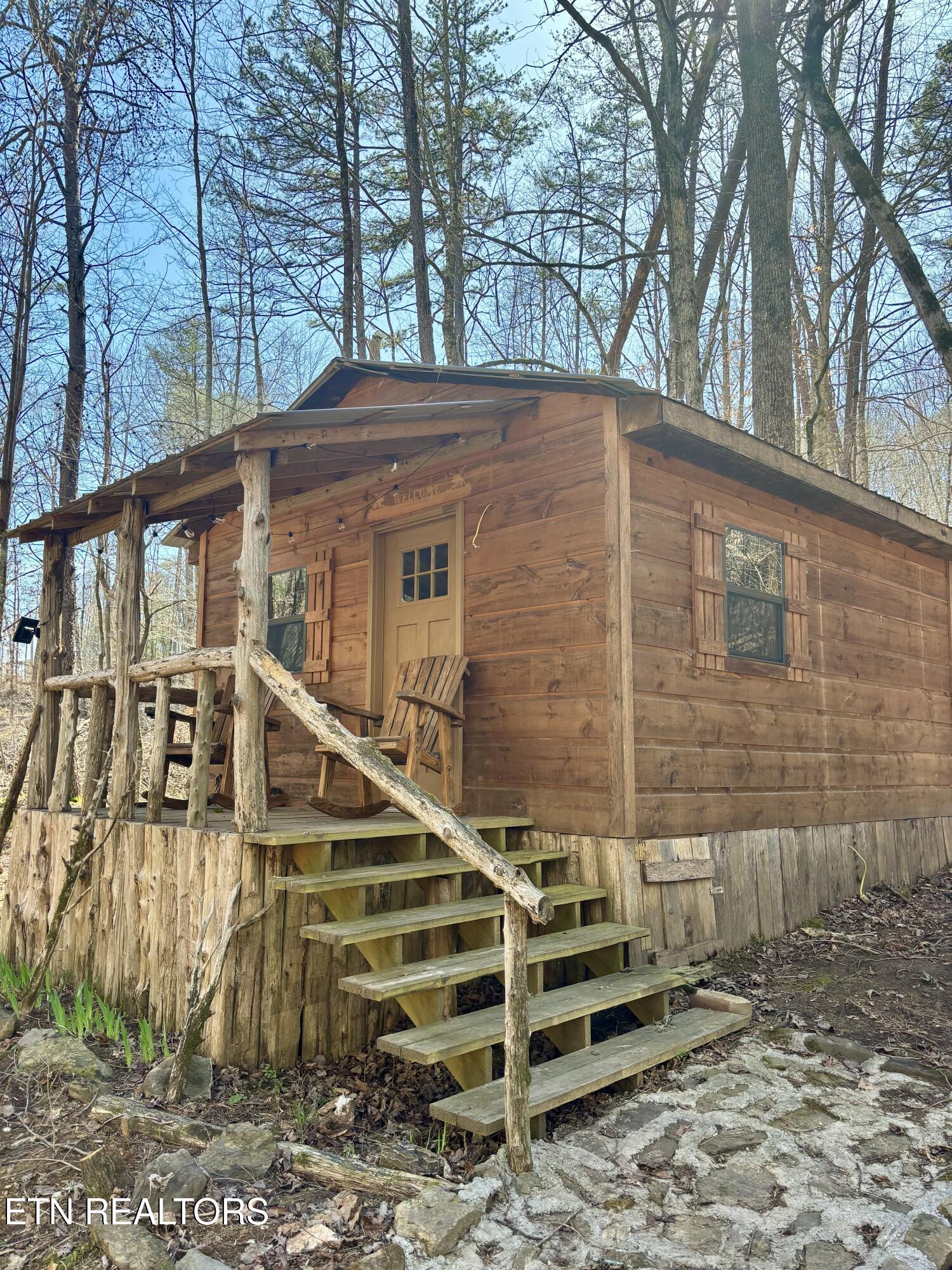 673 Reagan Valley Rd